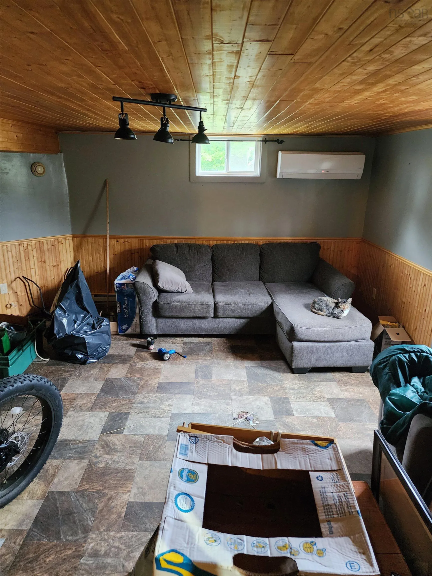 3379 Hwy 3 Barrington Passage, Barrington Passage, NS B0T 1W0, 8 Bedrooms Bedrooms, ,1 BathroomBathrooms,Residential,For Sale,Hwy 3 Barrington Passage,202517272