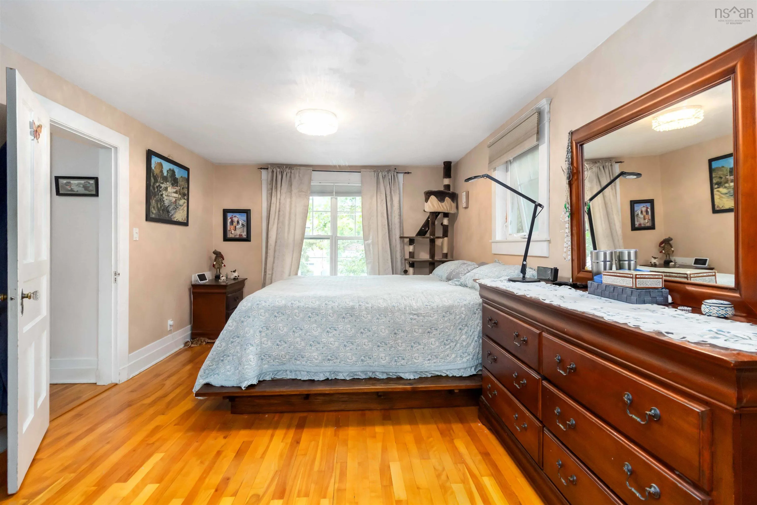 949 Mclean Street, Halifax, NS B3H 2V2, 5 Bedrooms Bedrooms, ,4 BathroomsBathrooms,Residential,For Sale,Mclean,202522839
