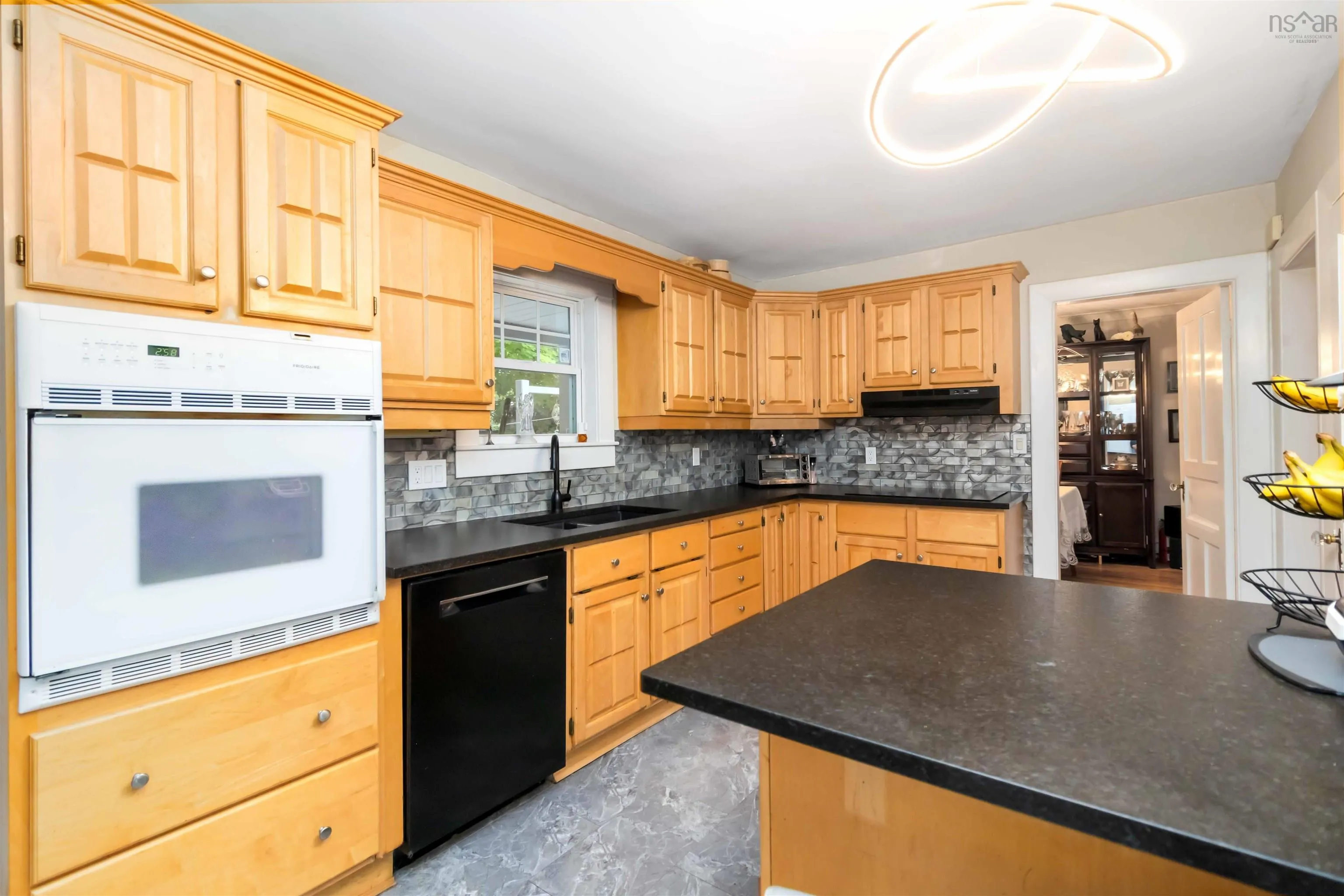 949 Mclean Street, Halifax, NS B3H 2V2, 5 Bedrooms Bedrooms, ,4 BathroomsBathrooms,Residential,For Sale,Mclean,202522839