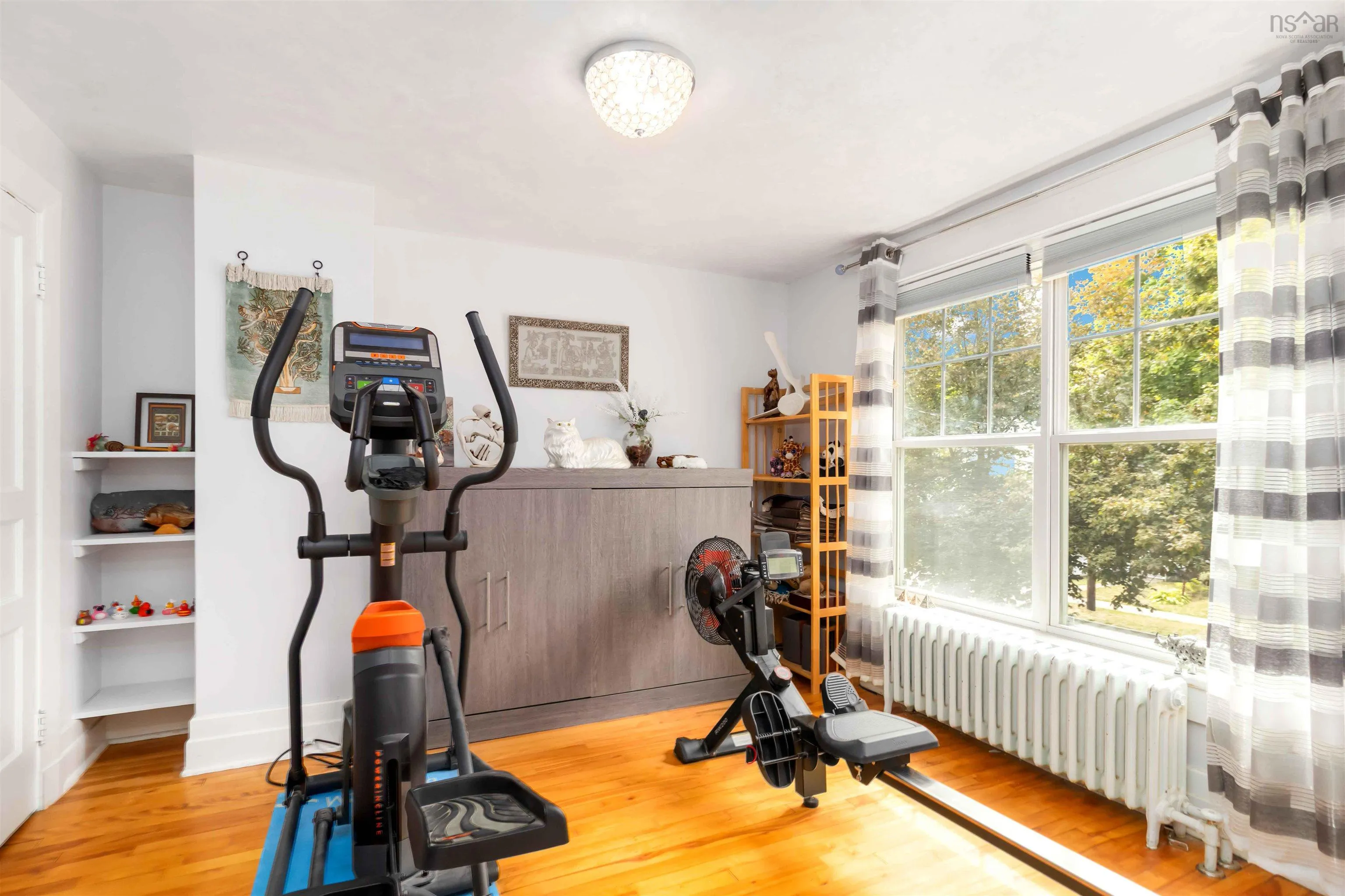 949 Mclean Street, Halifax, NS B3H 2V2, 5 Bedrooms Bedrooms, ,4 BathroomsBathrooms,Residential,For Sale,Mclean,202522839