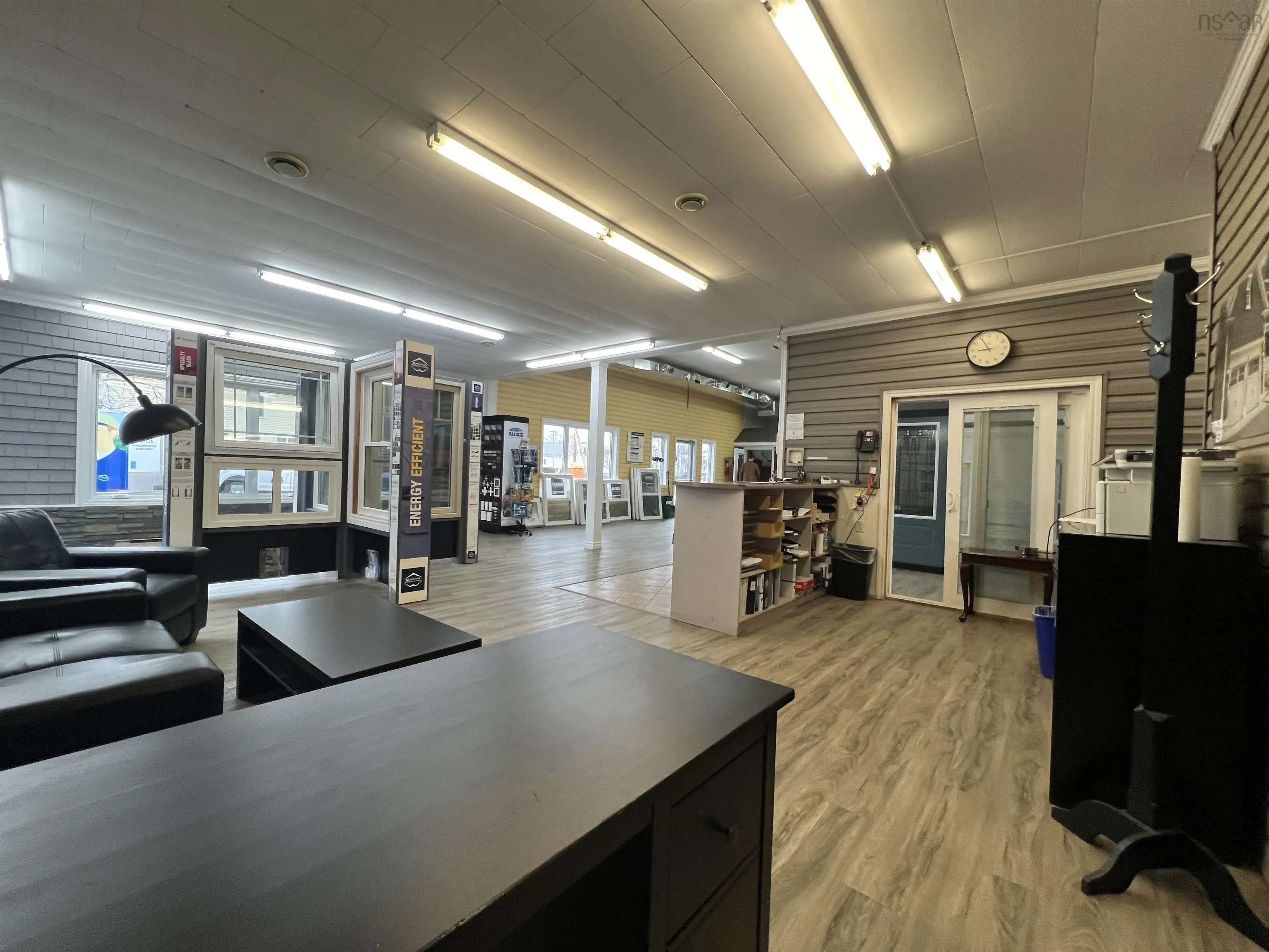 95 Young Street, Truro Ns B2n 3w8, ,Commercial Sale,For Sale,Young,202426219