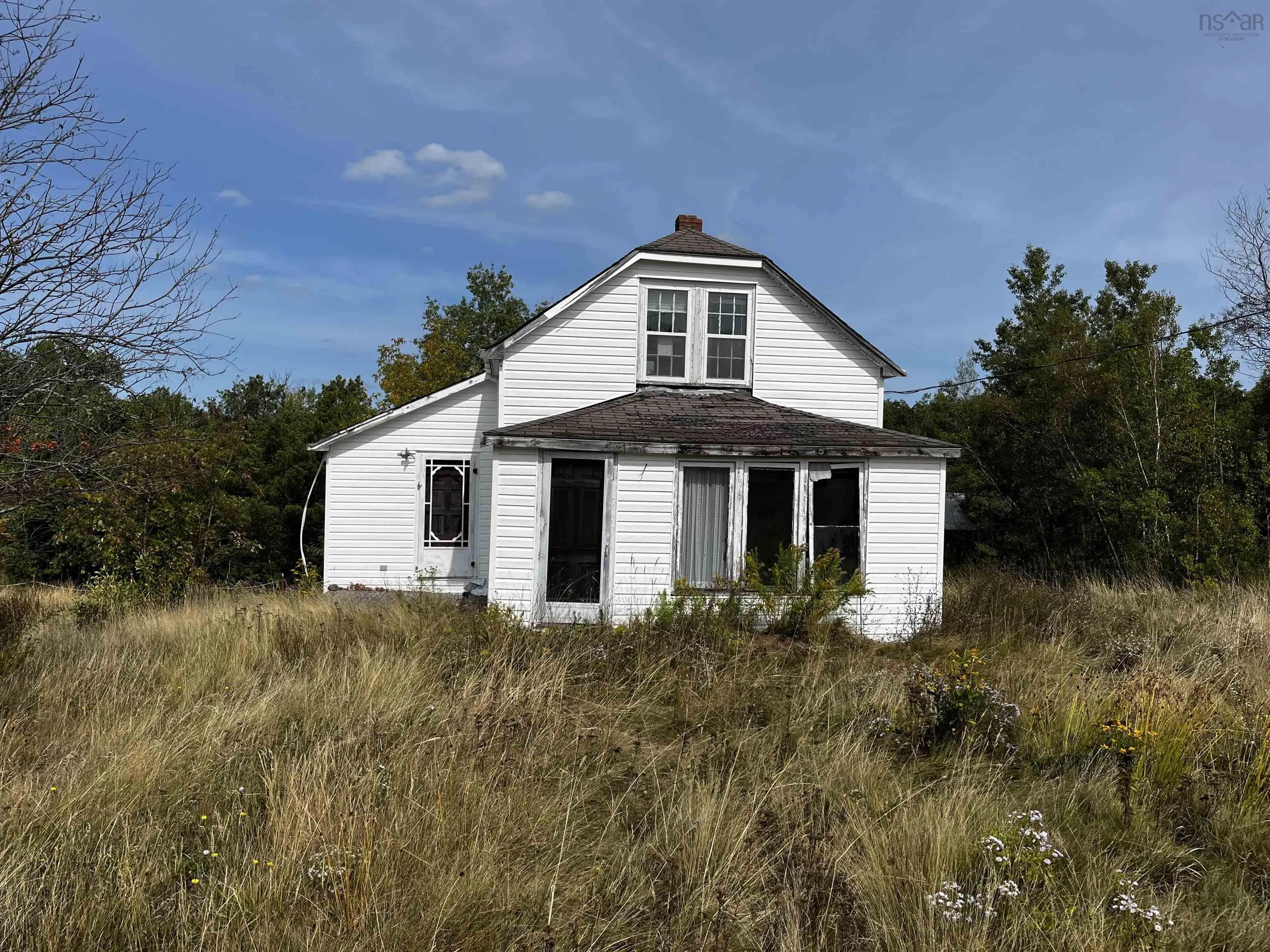 104 North Street, Springhill, NS B0M 1X0, 3 Bedrooms Bedrooms, ,2 BathroomsBathrooms,Residential,For Sale,North,202523222