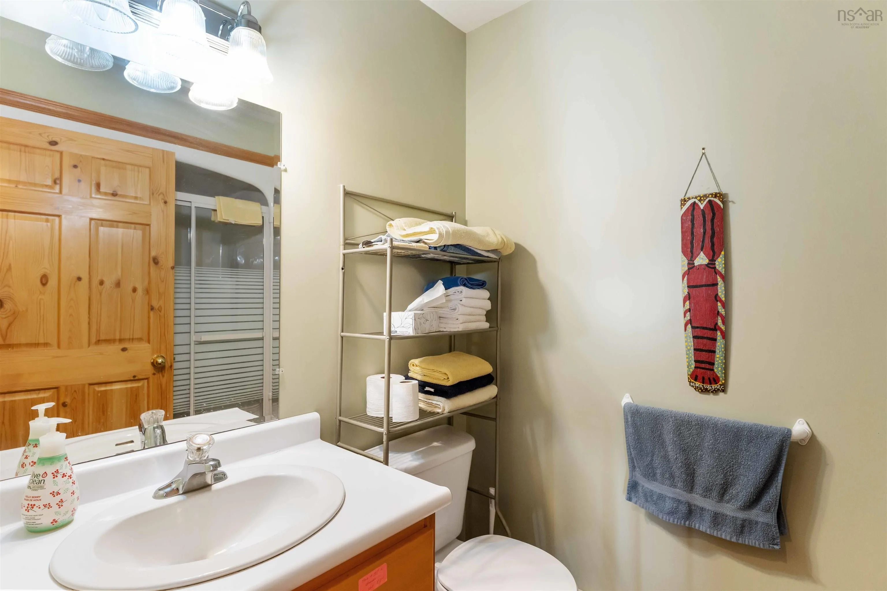 885 Fort Point Road, Ashmore, NS B0W 3T0, 3 Bedrooms Bedrooms, ,2 BathroomsBathrooms,Residential,For Sale,Fort Point,202520208