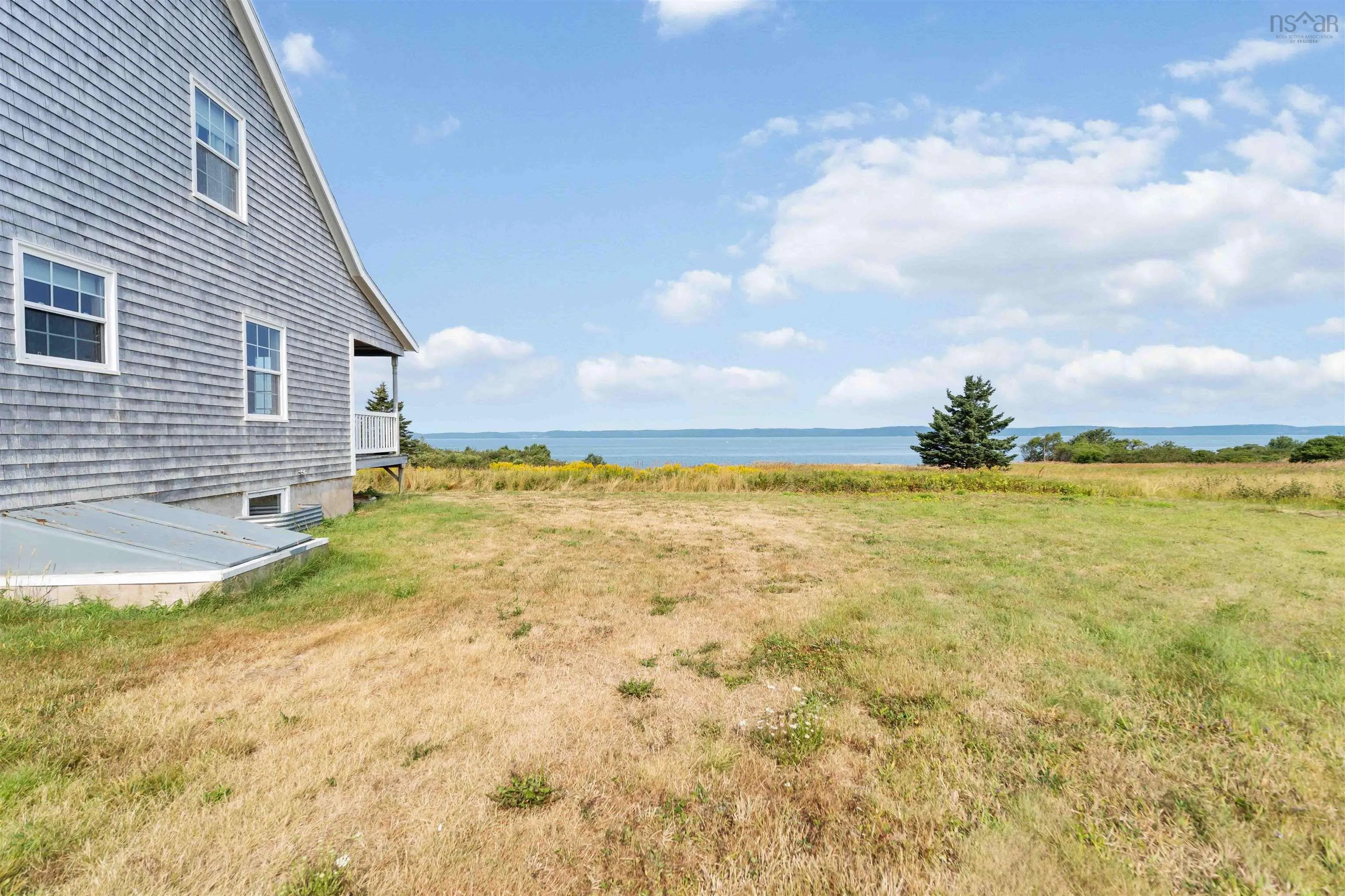 885 Fort Point Road, Ashmore, NS B0W 3T0, 3 Bedrooms Bedrooms, ,2 BathroomsBathrooms,Residential,For Sale,Fort Point,202520208