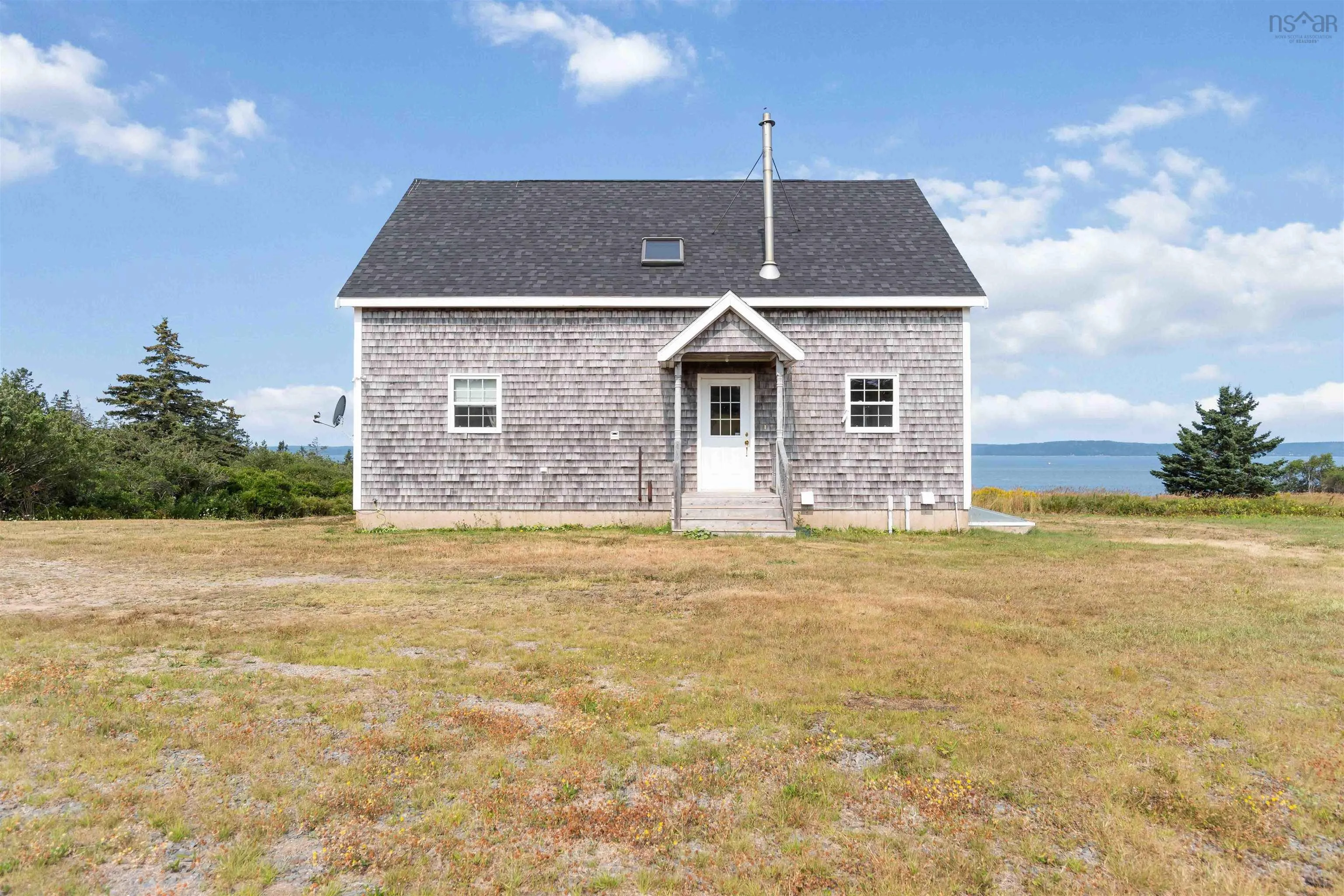 885 Fort Point Road, Ashmore, NS B0W 3T0, 3 Bedrooms Bedrooms, ,2 BathroomsBathrooms,Residential,For Sale,Fort Point,202520208