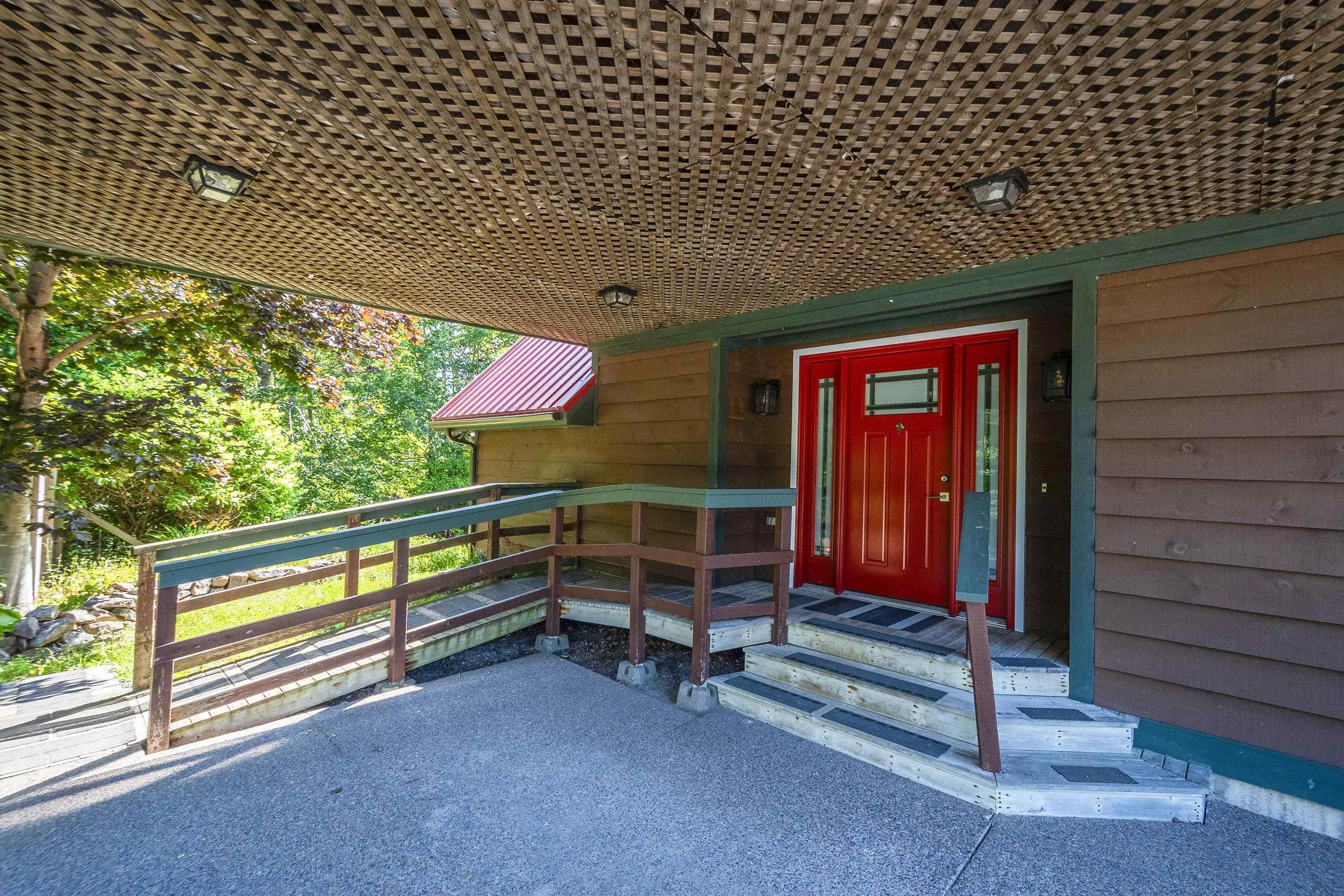 3641 St. Margarets Bay Road, Hubley, NS B3Z 1B7, 6 Bedrooms Bedrooms, ,3 BathroomsBathrooms,Residential,For Sale,St. Margarets Bay,202520205