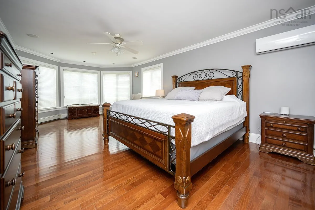 125 Town Road, Falmouth, NS B0P 1P0, 4 Bedrooms Bedrooms, ,4 BathroomsBathrooms,Residential,For Sale,Town,202517738