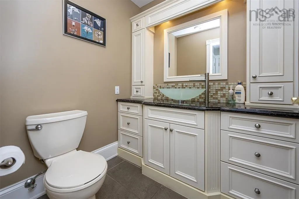 125 Town Road, Falmouth, NS B0P 1P0, 4 Bedrooms Bedrooms, ,4 BathroomsBathrooms,Residential,For Sale,Town,202517738