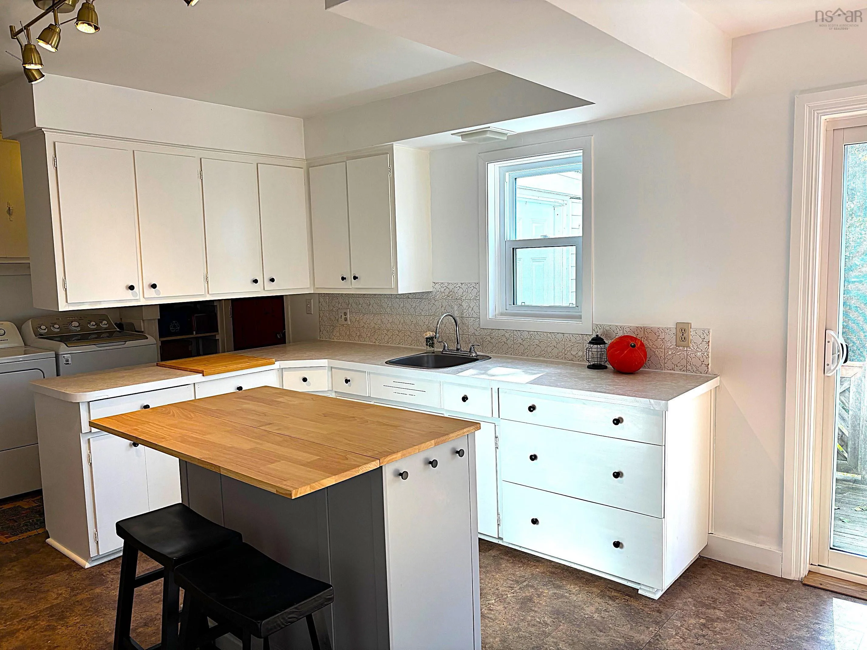 53 St Andrews, Pictou, NS B0K 1H0, 3 Bedrooms Bedrooms, ,1 BathroomBathrooms,Residential,For Sale,St Andrews,202525659