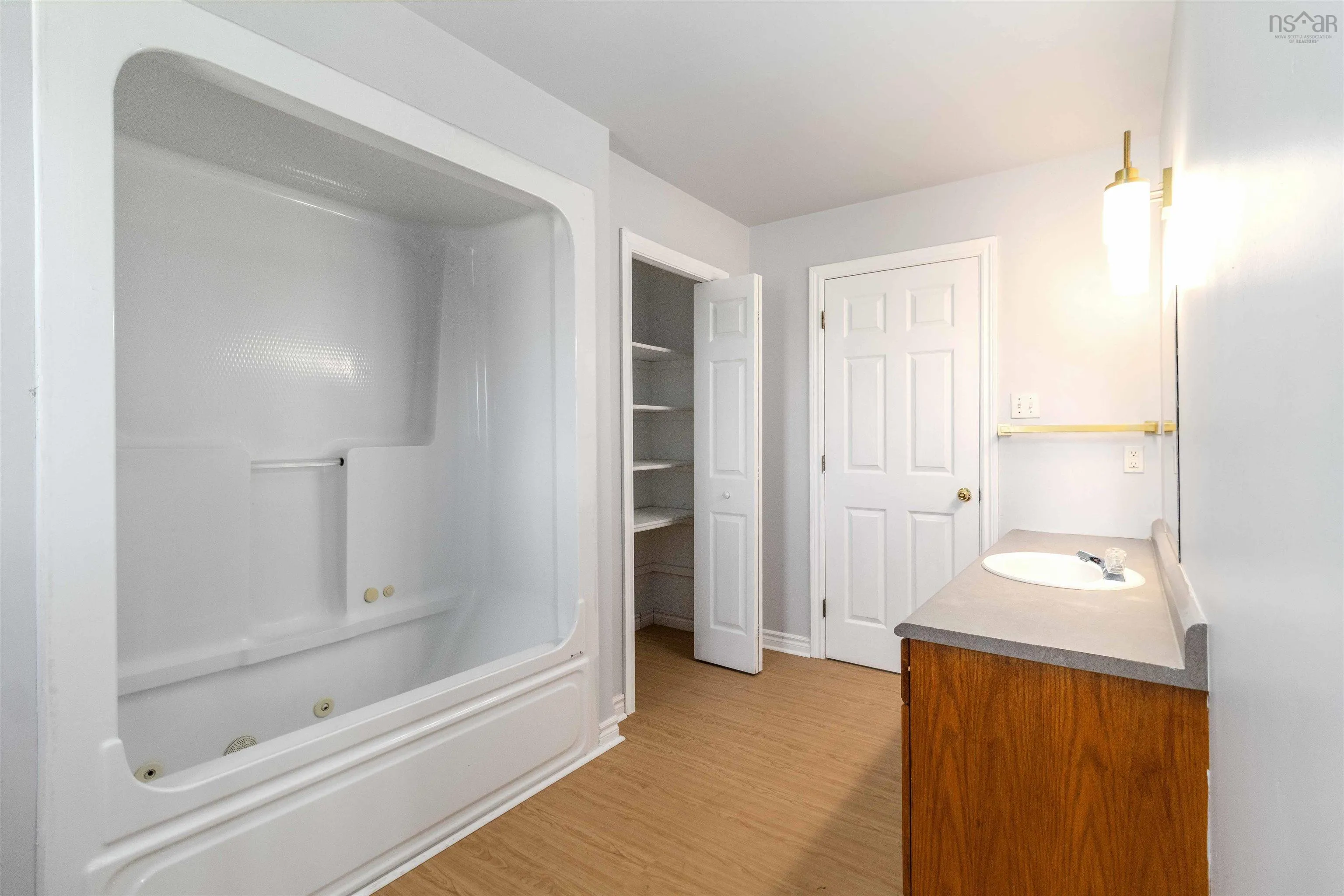 73 Sea Spray Drive, Eastern Passage, NS B3G 1S5, 4 Bedrooms Bedrooms, ,2 BathroomsBathrooms,Residential,For Sale,Sea Spray,202521363