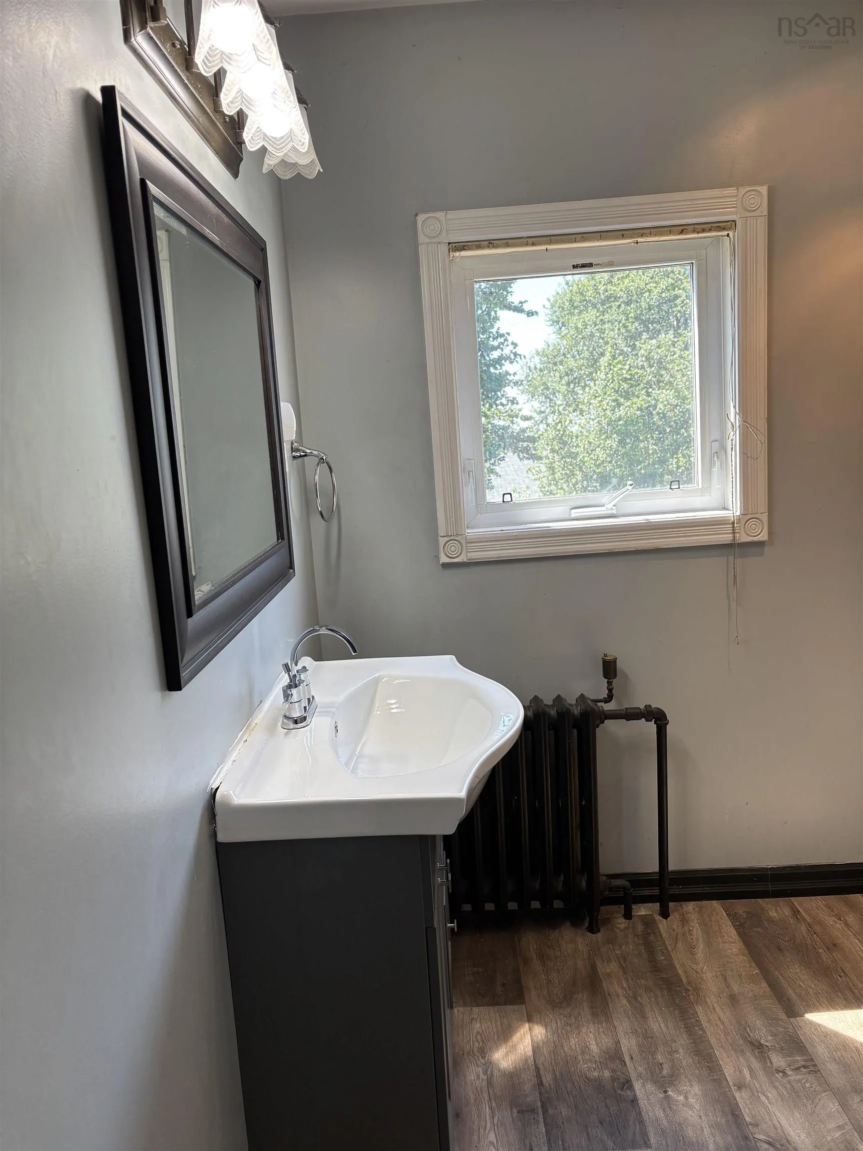 30 Fraser Avenue, Sydney Mines, NS B1V 2B7, 3 Bedrooms Bedrooms, ,2 BathroomsBathrooms,Residential,For Sale,Fraser Avenue,202512739