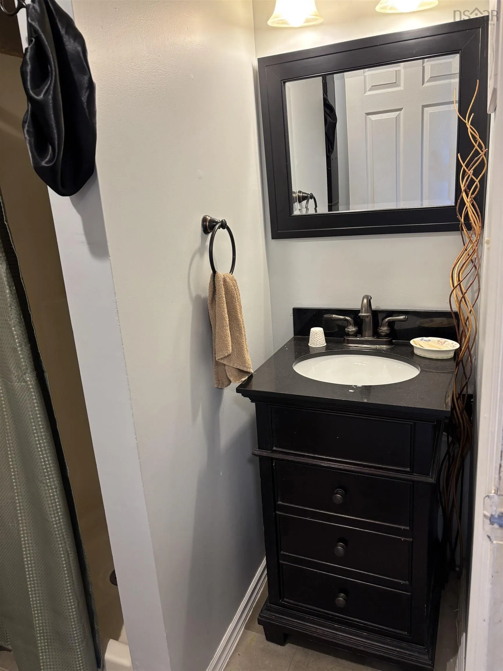 30 Fraser Avenue, Sydney Mines, NS B1V 2B7, 3 Bedrooms Bedrooms, ,2 BathroomsBathrooms,Residential,For Sale,Fraser Avenue,202512739