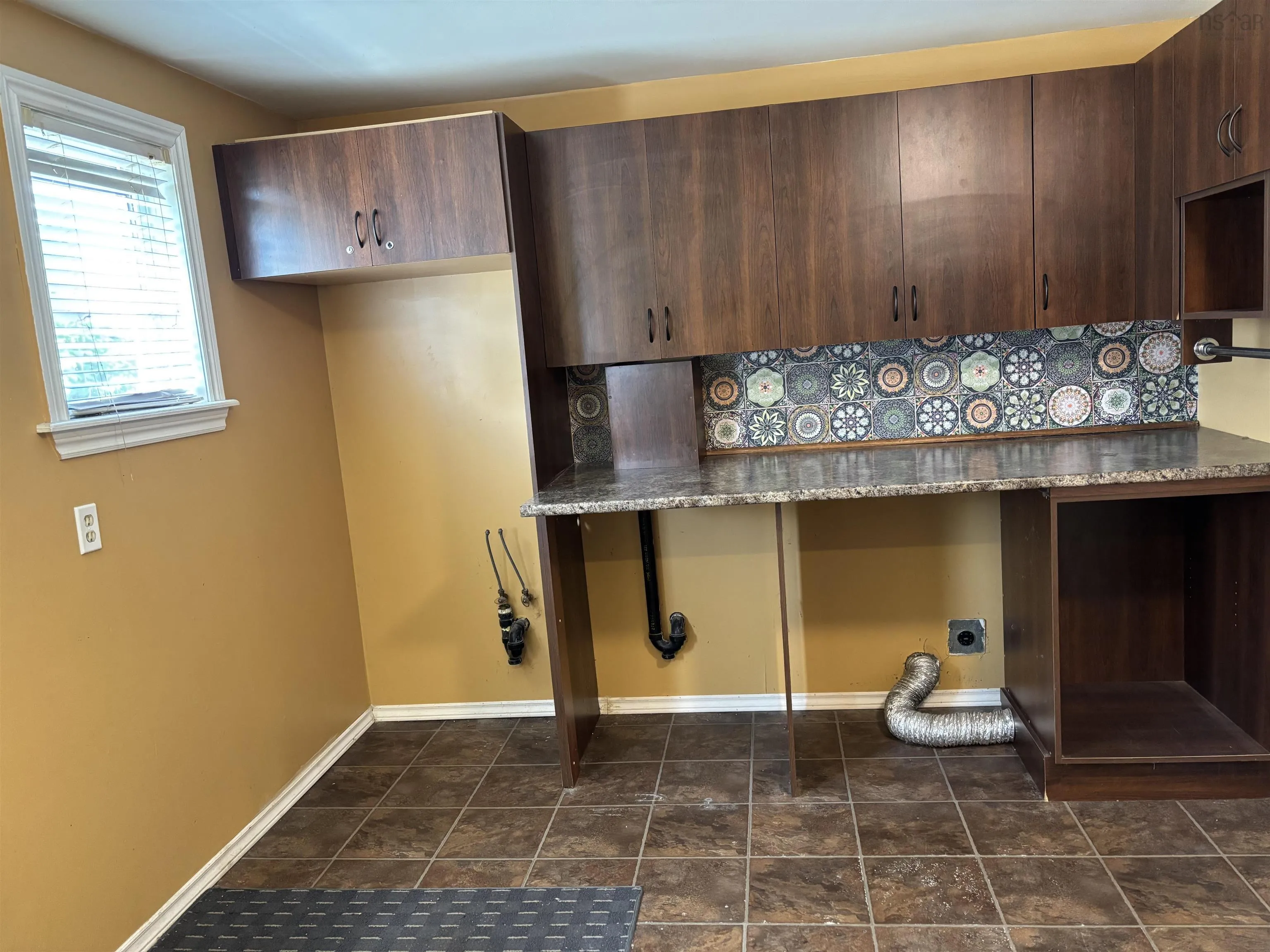 30 Fraser Avenue, Sydney Mines, NS B1V 2B7, 3 Bedrooms Bedrooms, ,2 BathroomsBathrooms,Residential,For Sale,Fraser Avenue,202512739