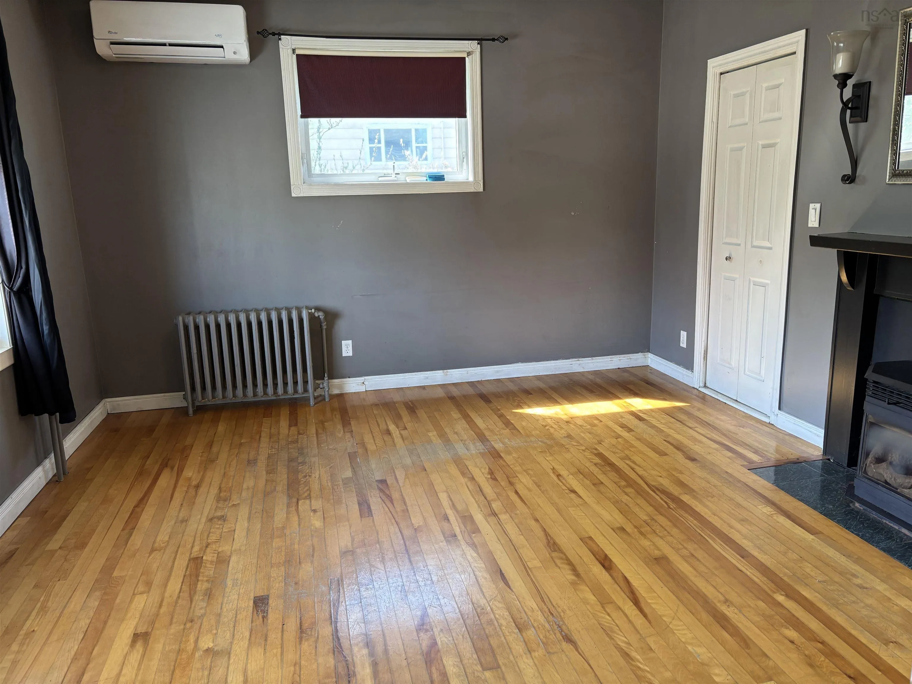 30 Fraser Avenue, Sydney Mines, NS B1V 2B7, 3 Bedrooms Bedrooms, ,2 BathroomsBathrooms,Residential,For Sale,Fraser Avenue,202512739