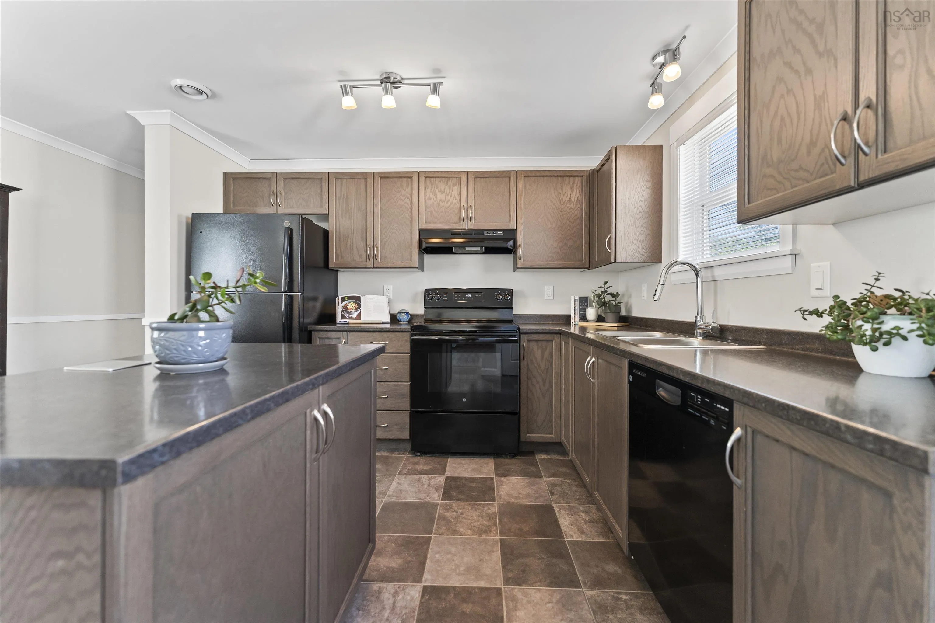 18 Parkview Drive, Middle Sackville, NS B4E 1B6, 2 Bedrooms Bedrooms, ,1 BathroomBathrooms,Residential,For Sale,Parkview,202522398