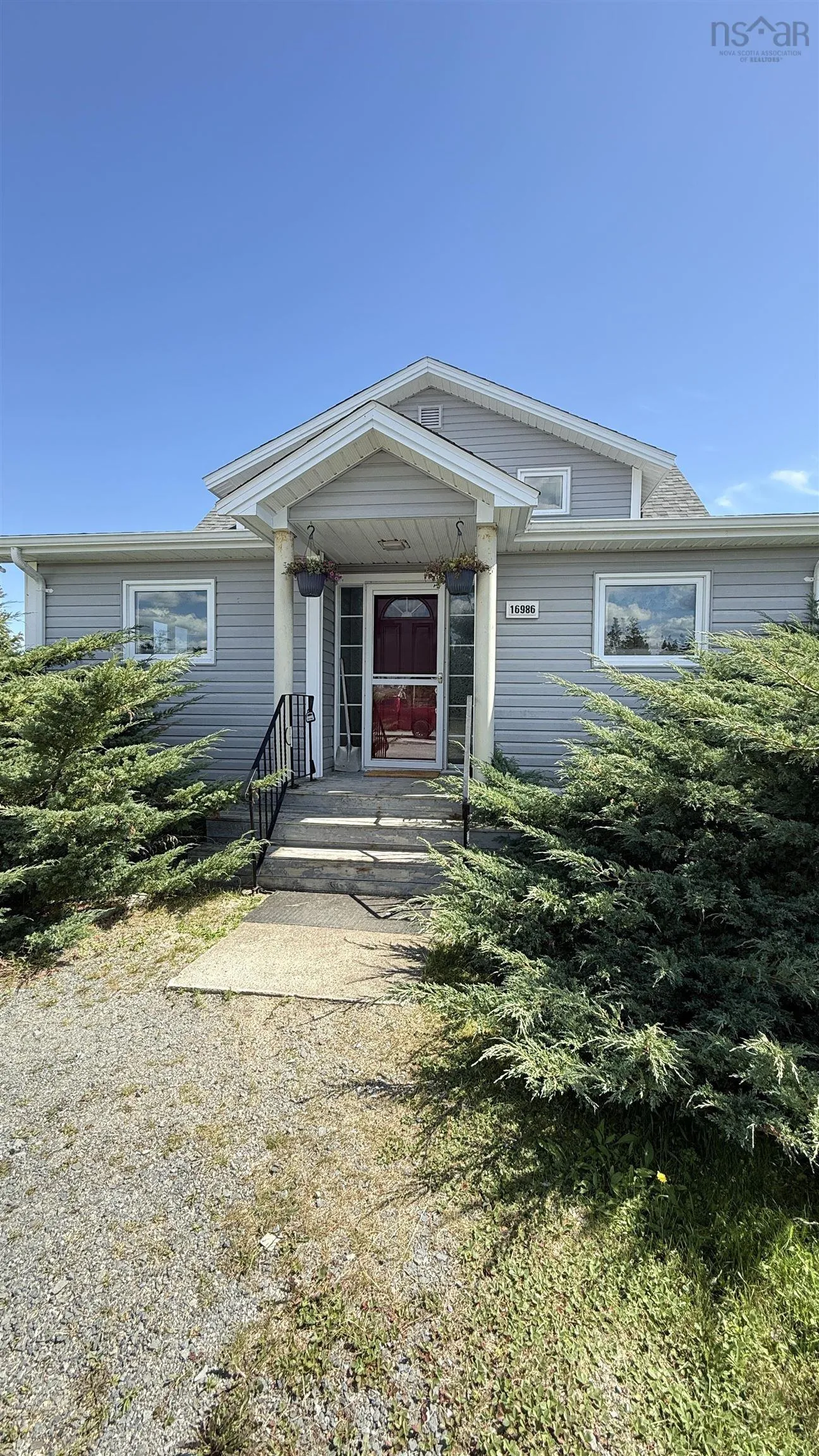 16986 Highway 7, Pleasant Harbour, NS B0J 3H0, 4 Bedrooms Bedrooms, ,2 BathroomsBathrooms,Residential,For Sale,Highway 7,202521419