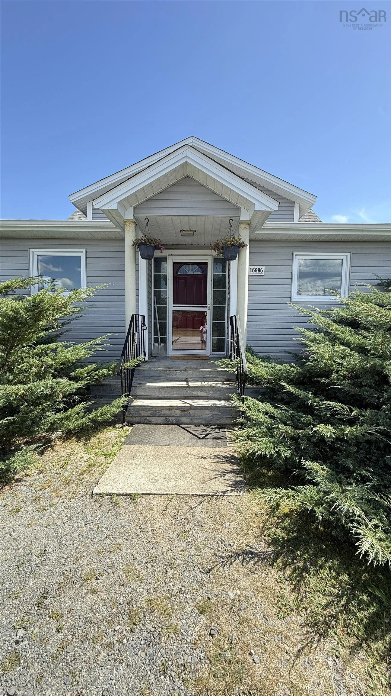 16986 Highway 7, Pleasant Harbour, NS B0J 3H0, 4 Bedrooms Bedrooms, ,2 BathroomsBathrooms,Residential,For Sale,Highway 7,202521419