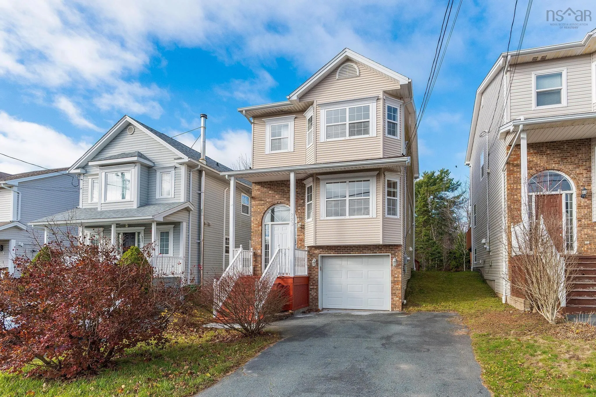223 Oceanview Drive, Halifax, NS B4A 4G9, 3 Bedrooms Bedrooms, ,3 BathroomsBathrooms,Residential,For Sale,Oceanview,202522325