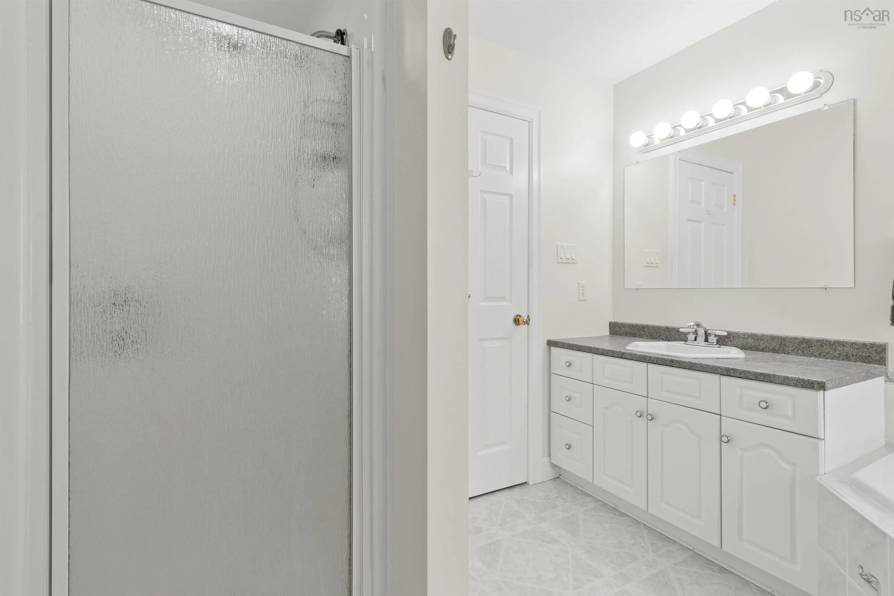 25 Chase Road, Berwick West, NS B0P 1E0, 3 Bedrooms Bedrooms, ,4 BathroomsBathrooms,Residential,For Sale,Chase,202519338