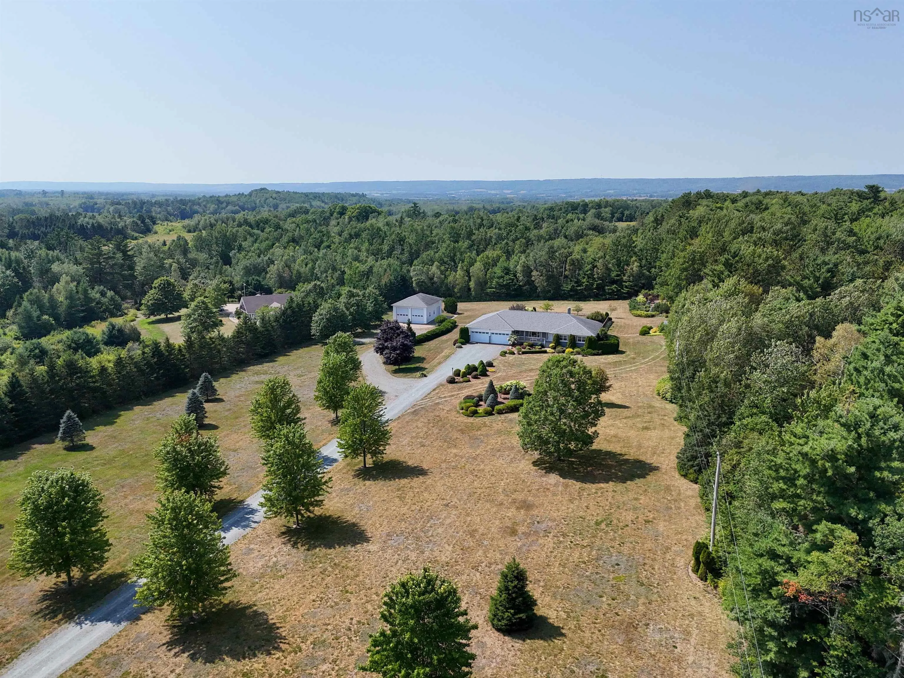 25 Chase Road, Berwick West, NS B0P 1E0, 3 Bedrooms Bedrooms, ,4 BathroomsBathrooms,Residential,For Sale,Chase,202519338
