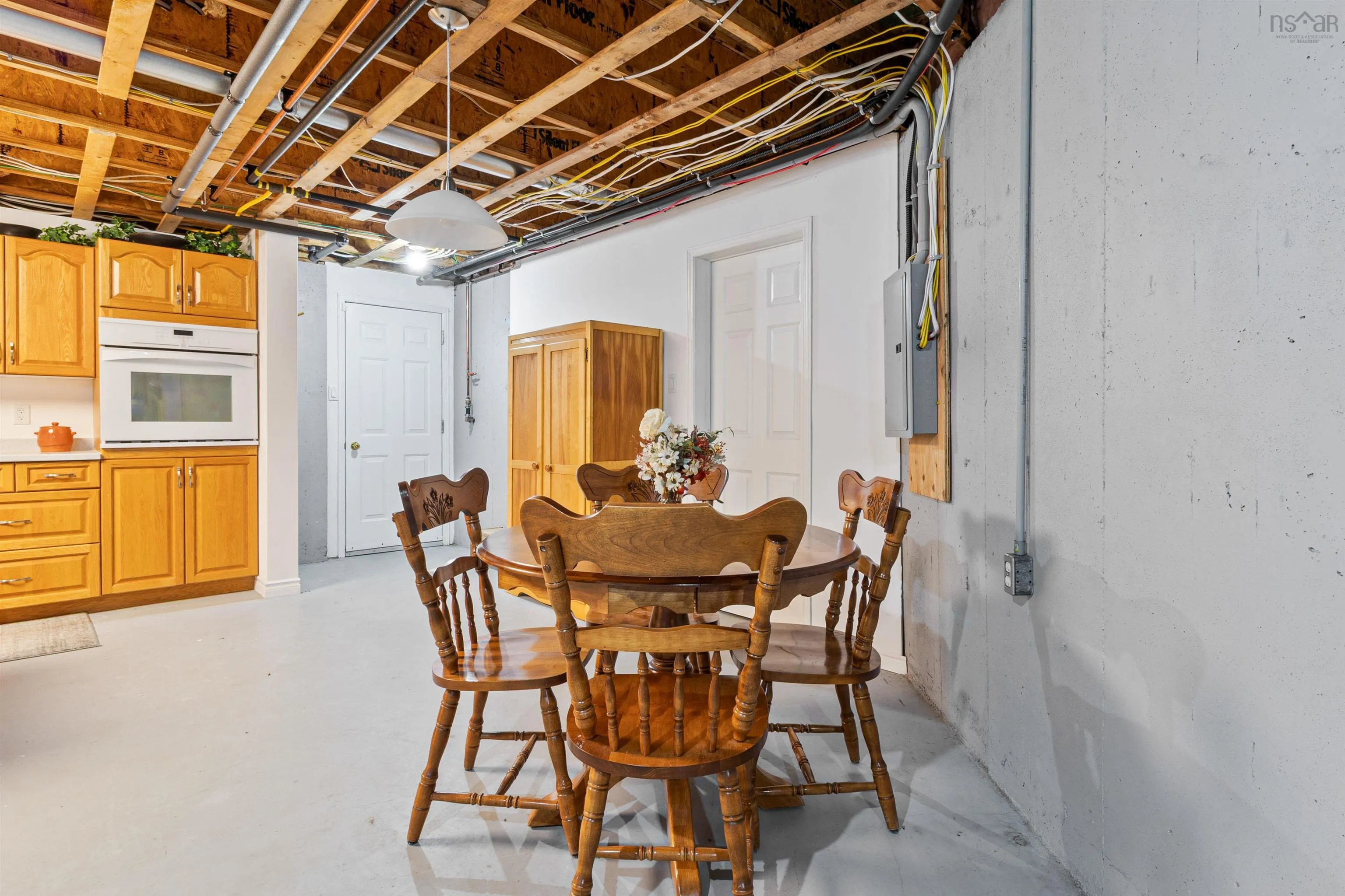 25 Chase Road, Berwick West, NS B0P 1E0, 3 Bedrooms Bedrooms, ,4 BathroomsBathrooms,Residential,For Sale,Chase,202519338