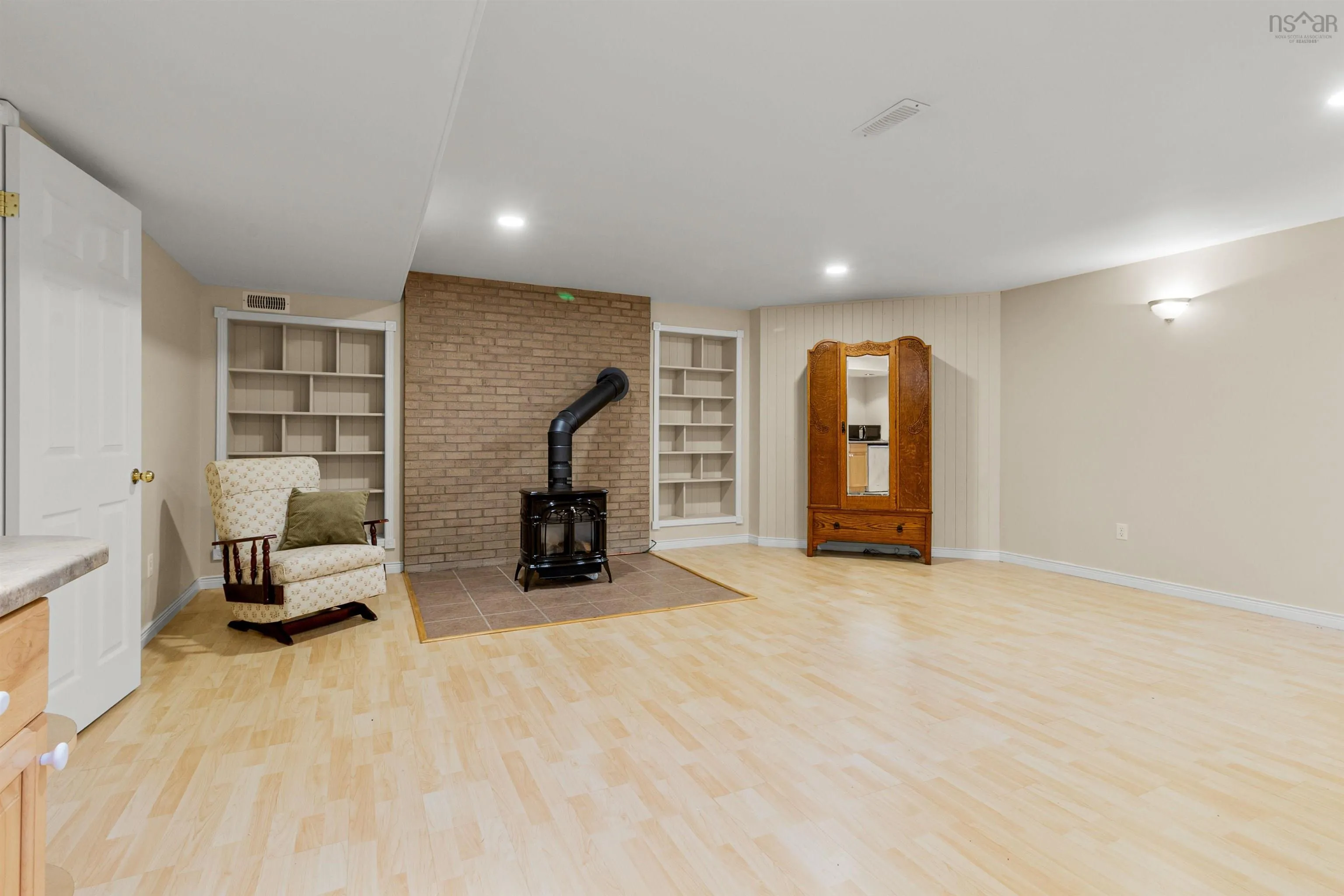 25 Chase Road, Berwick West, NS B0P 1E0, 3 Bedrooms Bedrooms, ,4 BathroomsBathrooms,Residential,For Sale,Chase,202519338