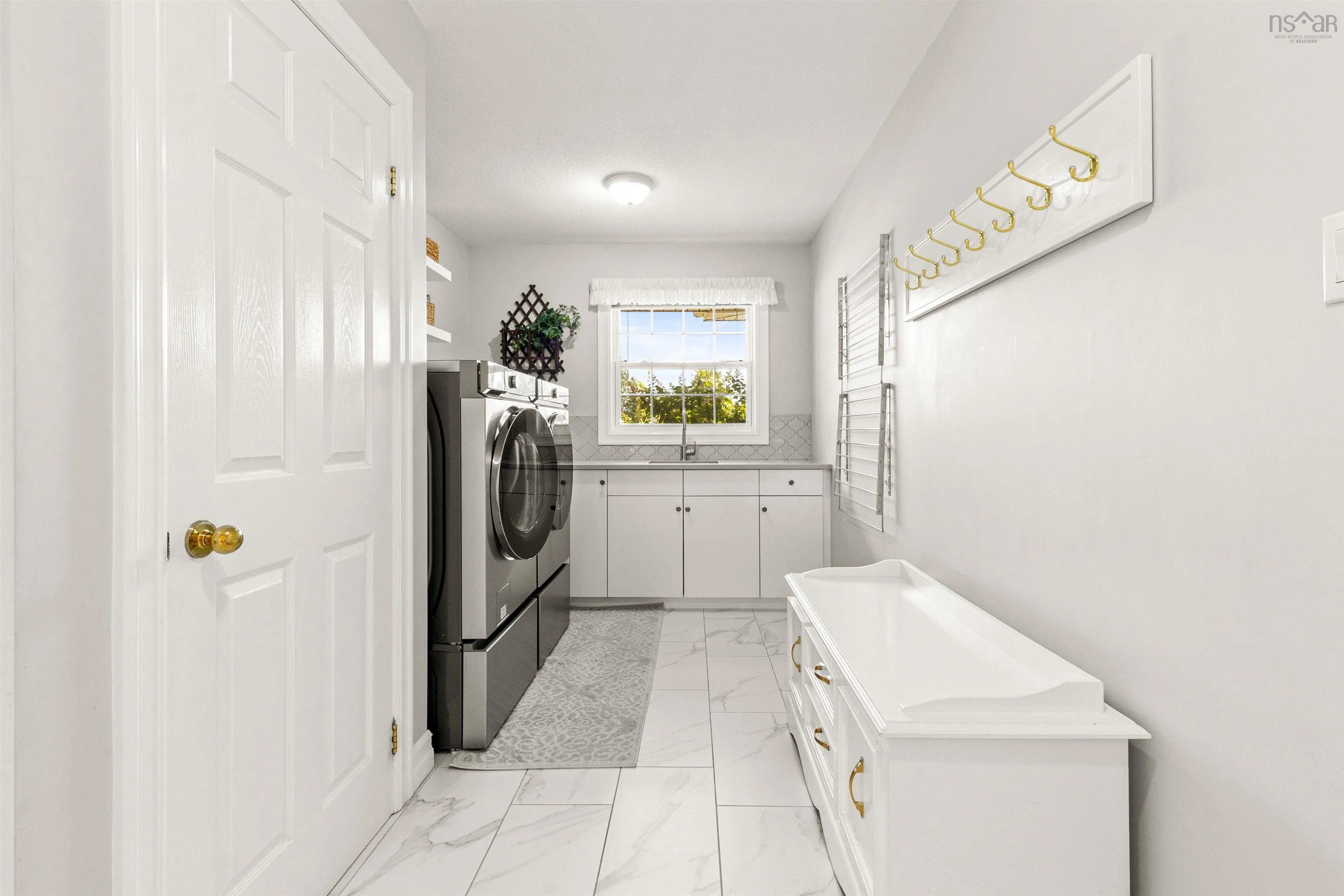 25 Chase Road, Berwick West, NS B0P 1E0, 3 Bedrooms Bedrooms, ,4 BathroomsBathrooms,Residential,For Sale,Chase,202519338
