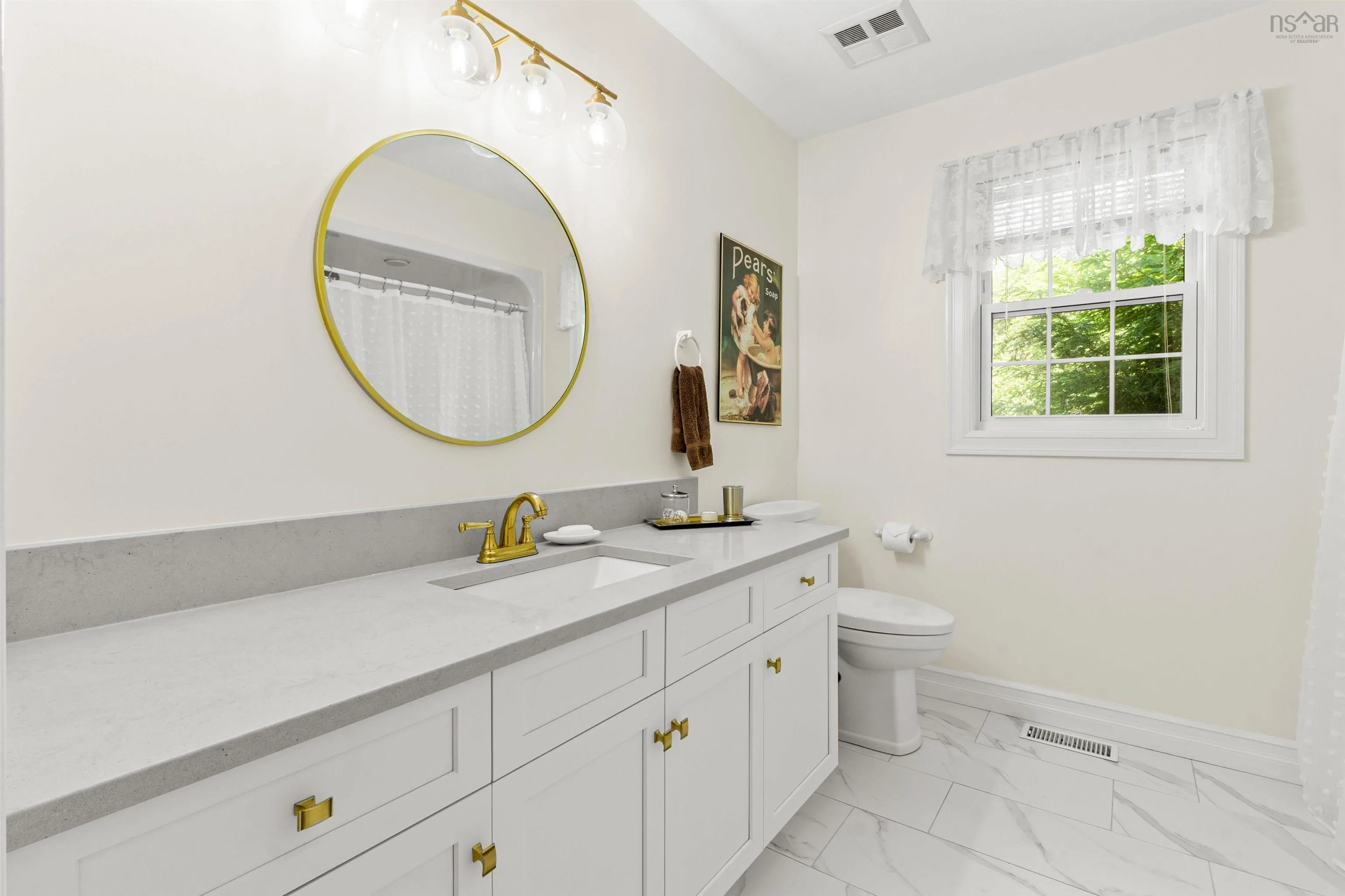 25 Chase Road, Berwick West, NS B0P 1E0, 3 Bedrooms Bedrooms, ,4 BathroomsBathrooms,Residential,For Sale,Chase,202519338