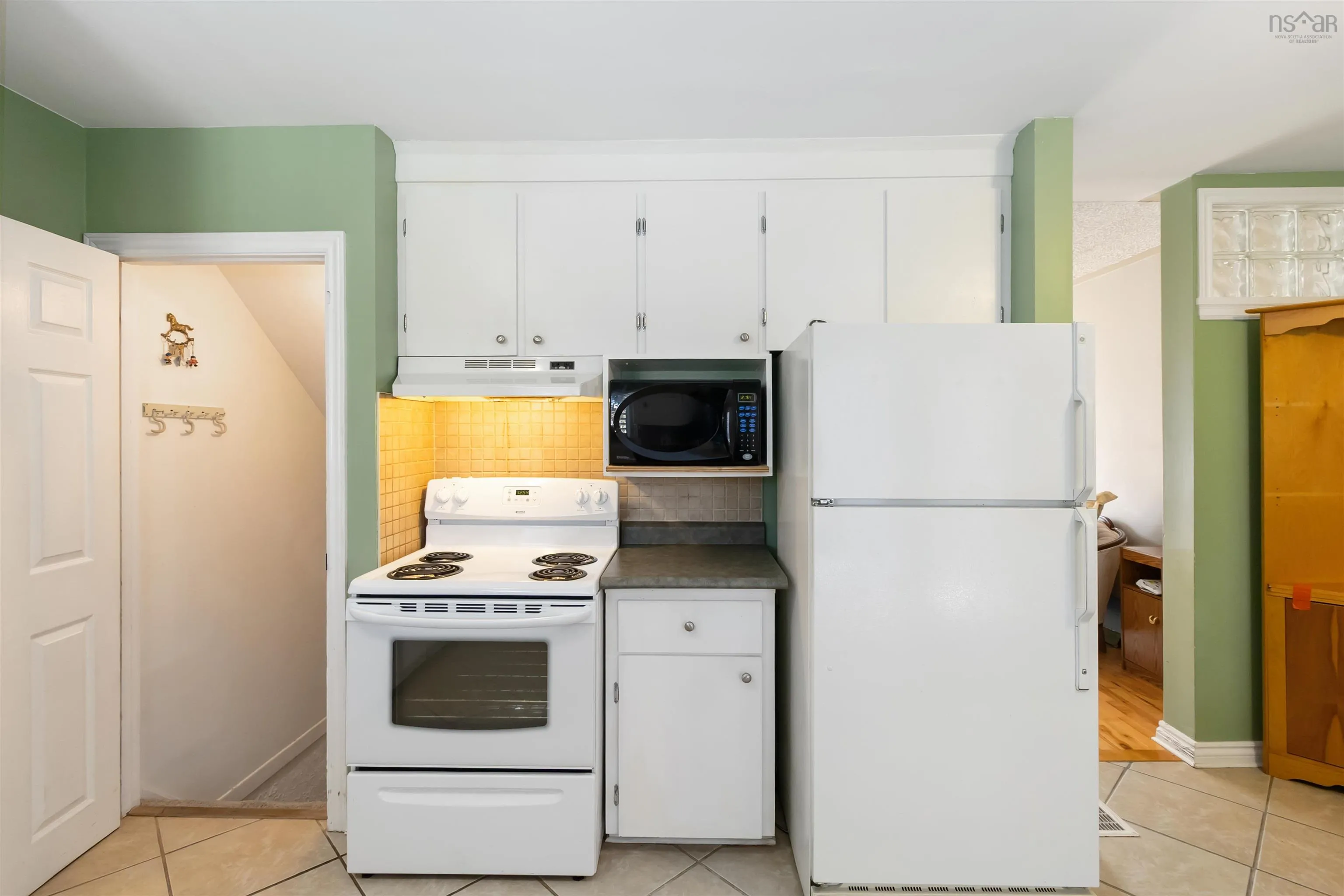 123b Adelaide Avenue, Halifax, NS B3N 2P1, 2 Bedrooms Bedrooms, ,2 BathroomsBathrooms,Residential,For Sale,Adelaide,202524229