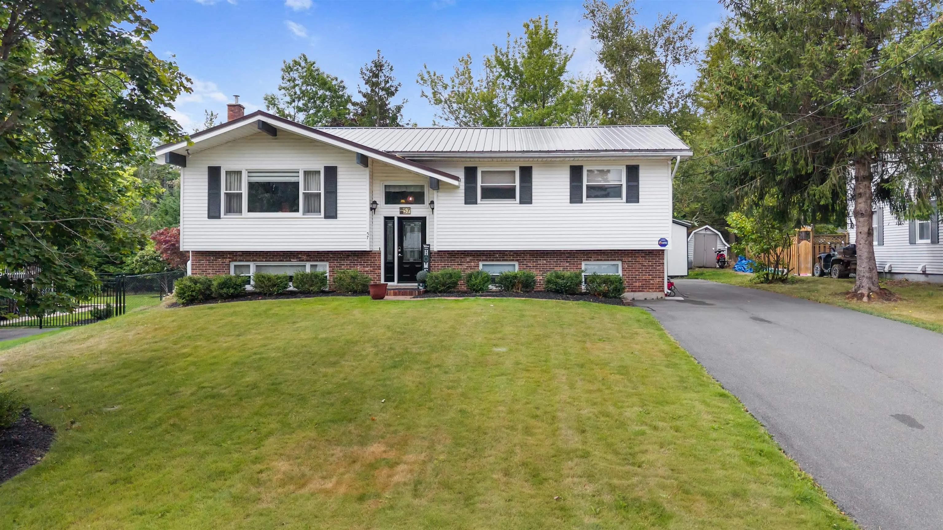 57 Birch Hill Drive, Stellarton, NS B0K 1S0, 5 Bedrooms Bedrooms, ,2 BathroomsBathrooms,Residential,For Sale,Birch Hill,202522665