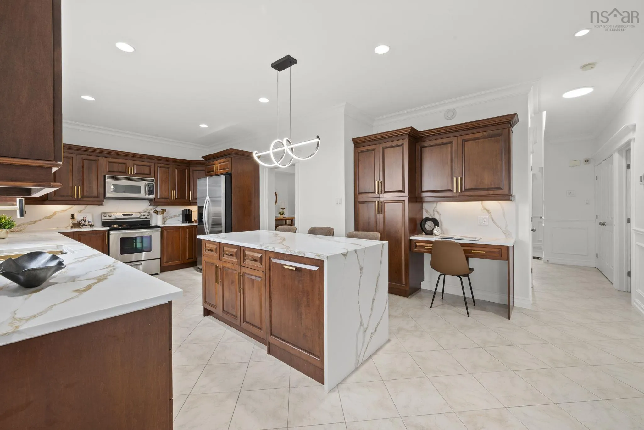 24 Vanier Way, Bedford, NS B4A 0A4, 5 Bedrooms Bedrooms, ,4 BathroomsBathrooms,Residential,For Sale,Vanier,202524824