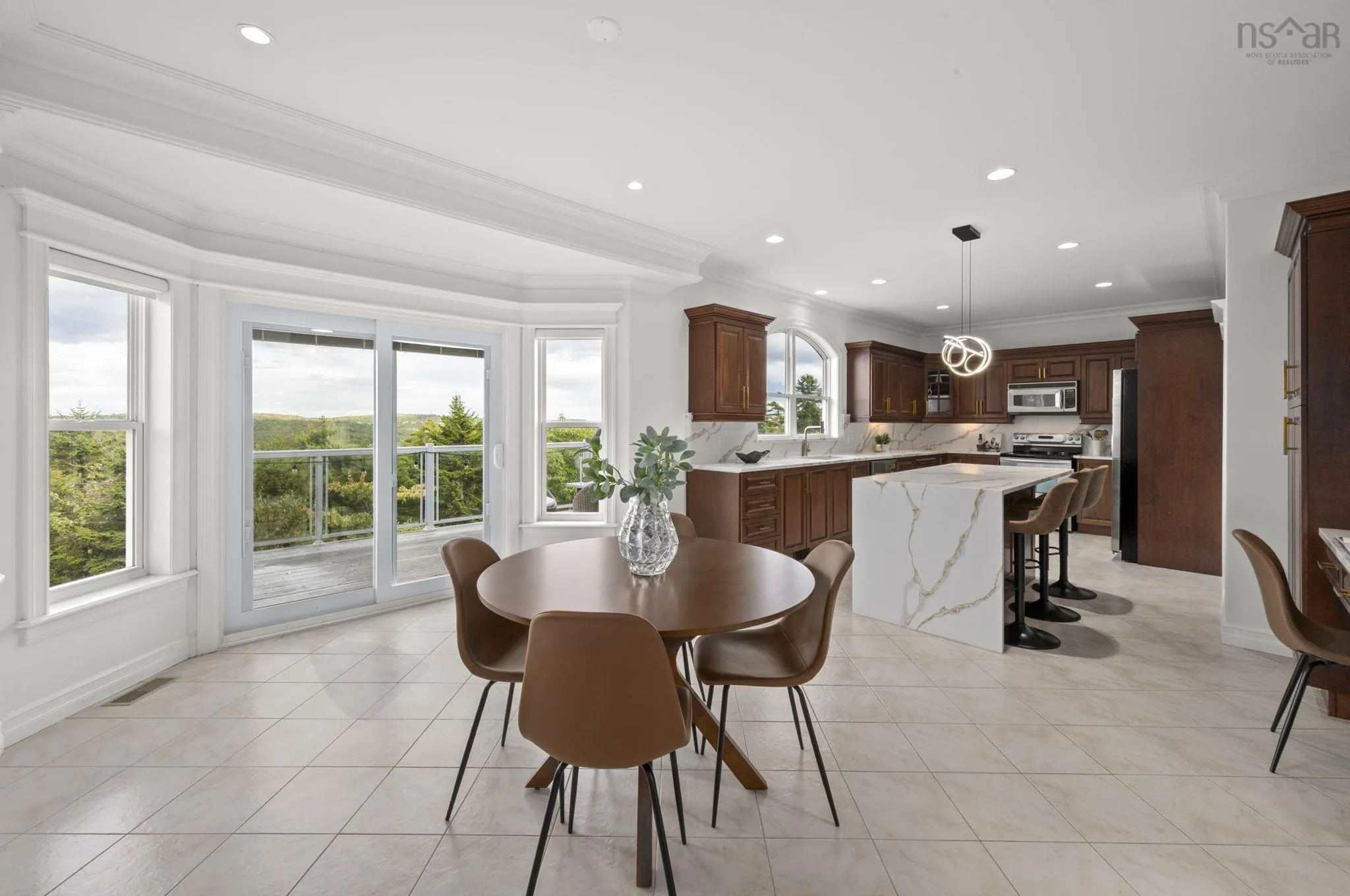 24 Vanier Way, Bedford, NS B4A 0A4, 5 Bedrooms Bedrooms, ,4 BathroomsBathrooms,Residential,For Sale,Vanier,202524824