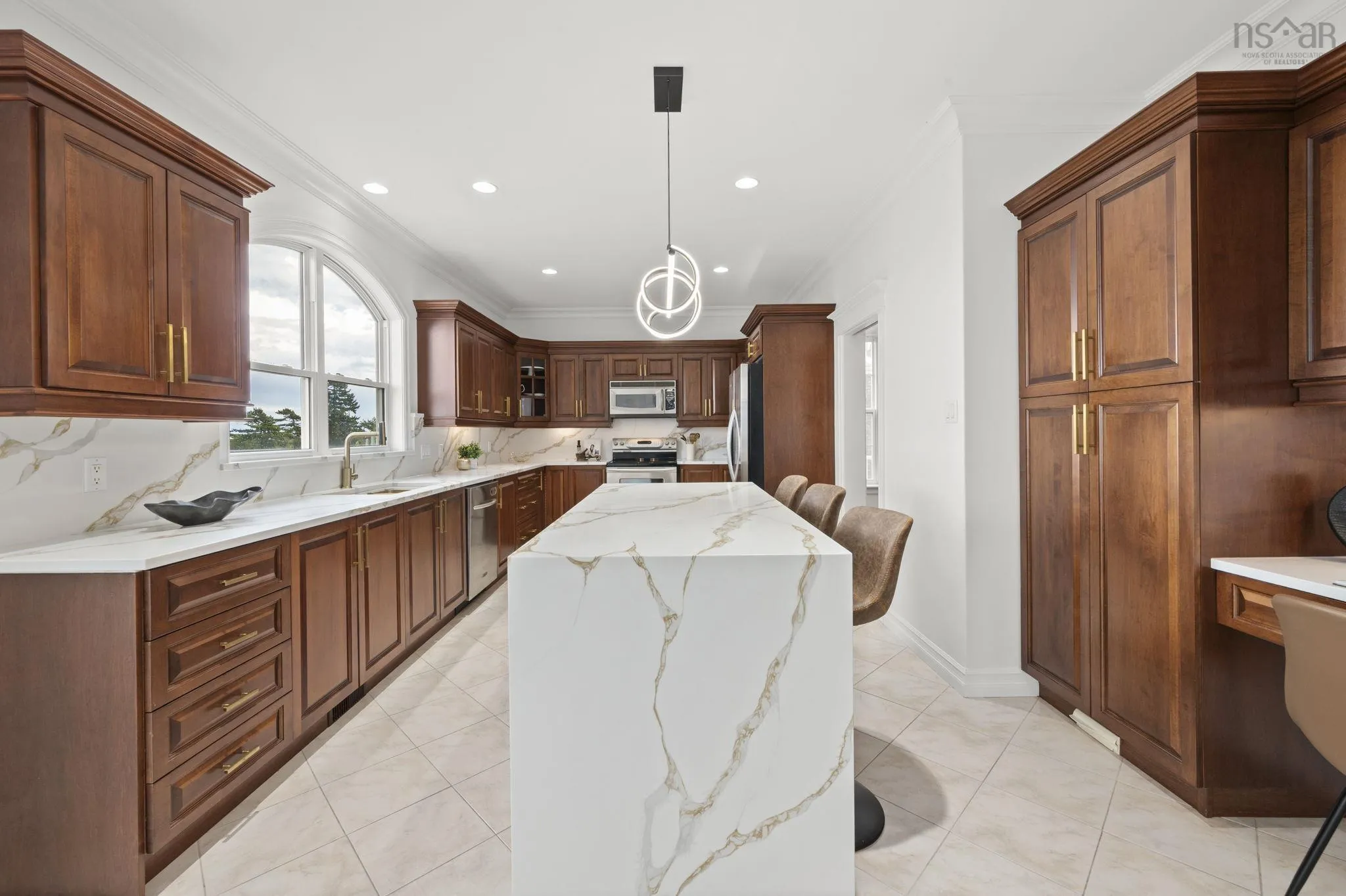 24 Vanier Way, Bedford, NS B4A 0A4, 5 Bedrooms Bedrooms, ,4 BathroomsBathrooms,Residential,For Sale,Vanier,202524824