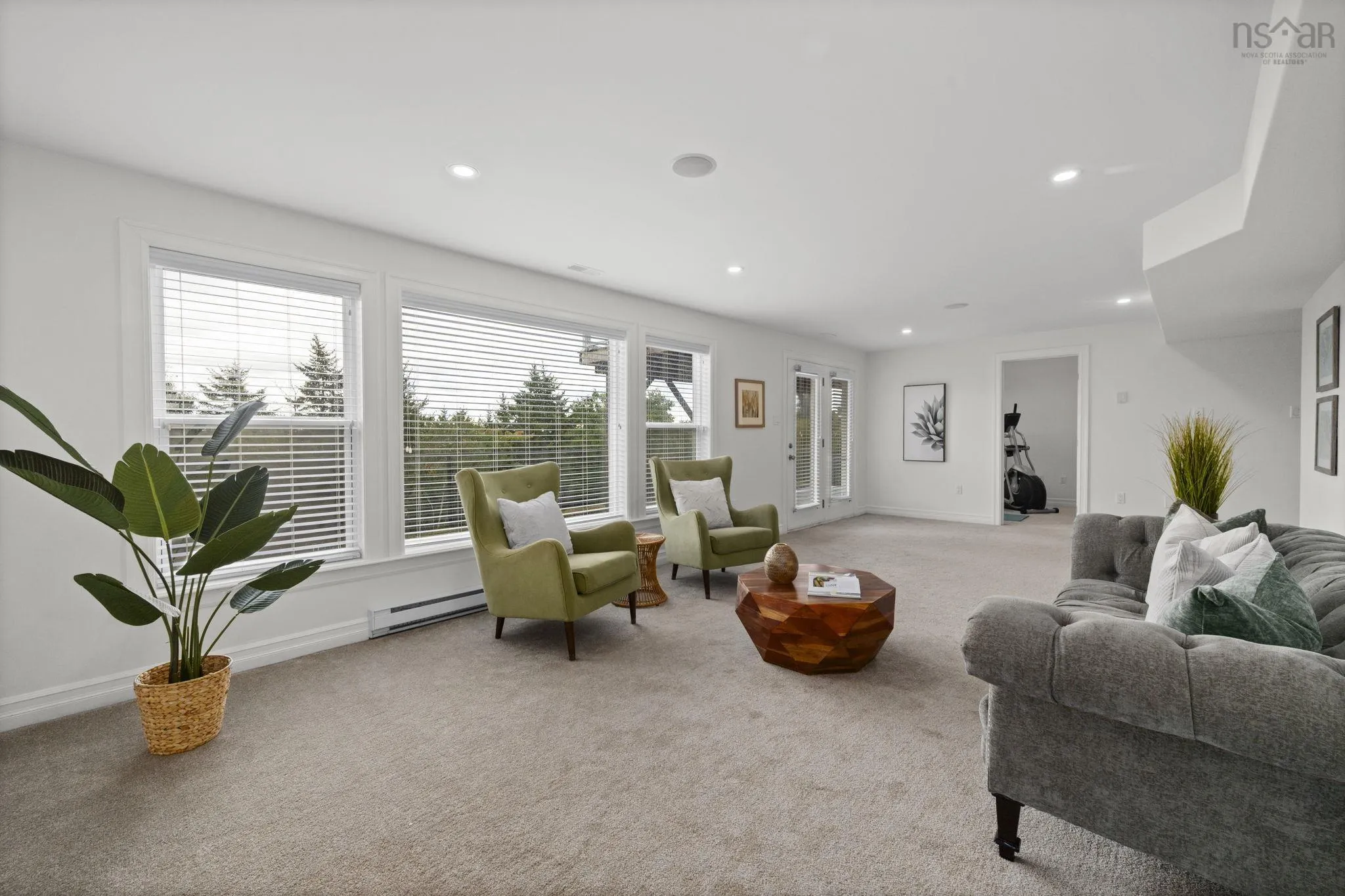 24 Vanier Way, Bedford, NS B4A 0A4, 5 Bedrooms Bedrooms, ,4 BathroomsBathrooms,Residential,For Sale,Vanier,202524824