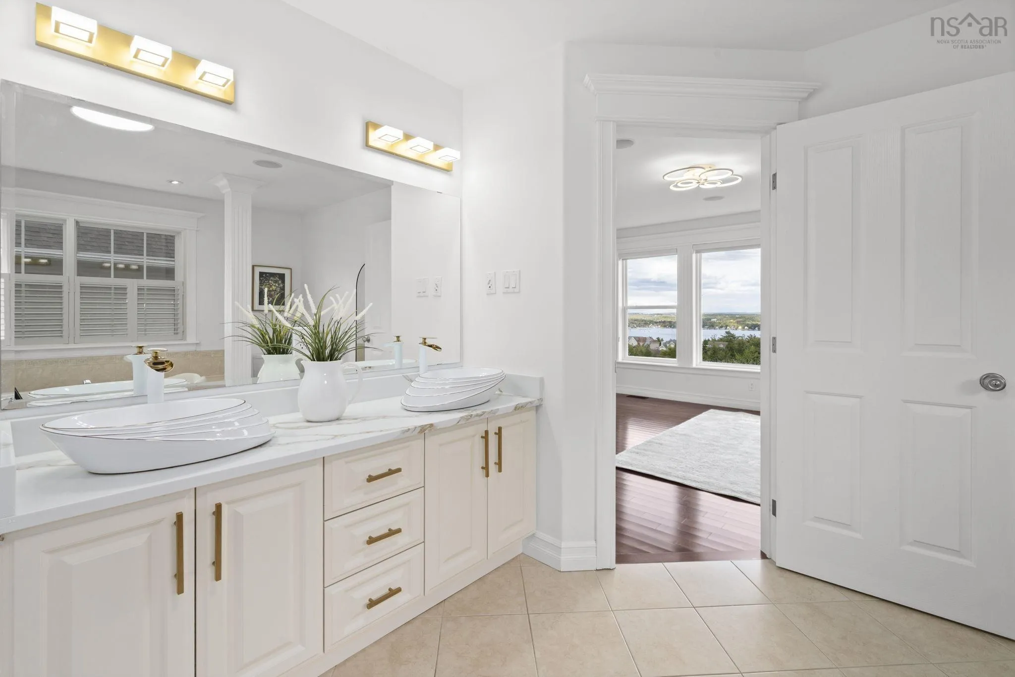 24 Vanier Way, Bedford, NS B4A 0A4, 5 Bedrooms Bedrooms, ,4 BathroomsBathrooms,Residential,For Sale,Vanier,202524824
