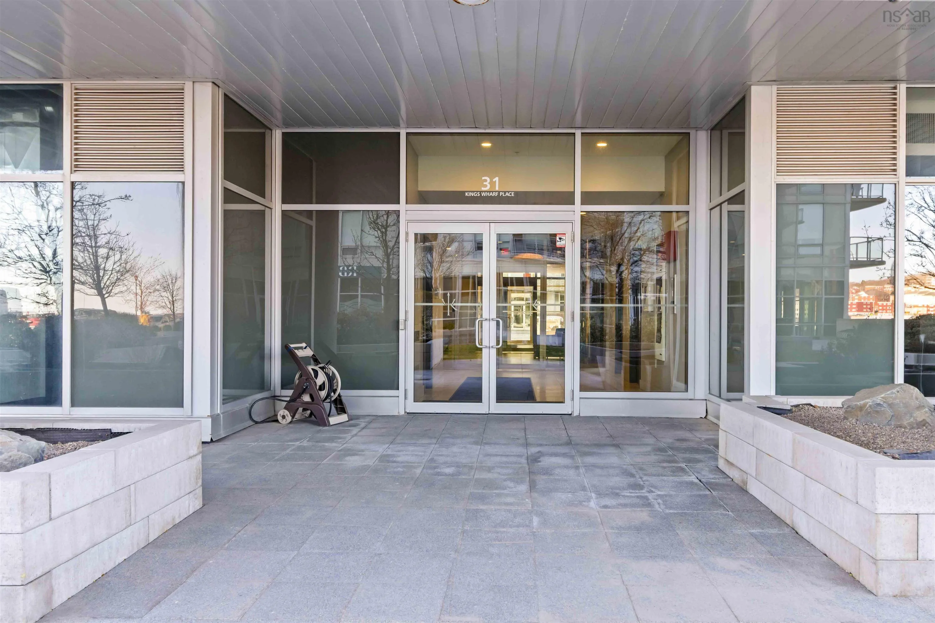 31 - Unit 704 Kings Wharf Place, Dartmouth, NS B2Y 0C1, 1 Bedroom Bedrooms, ,1 BathroomBathrooms,Residential,For Sale,Kings Wharf,202511401