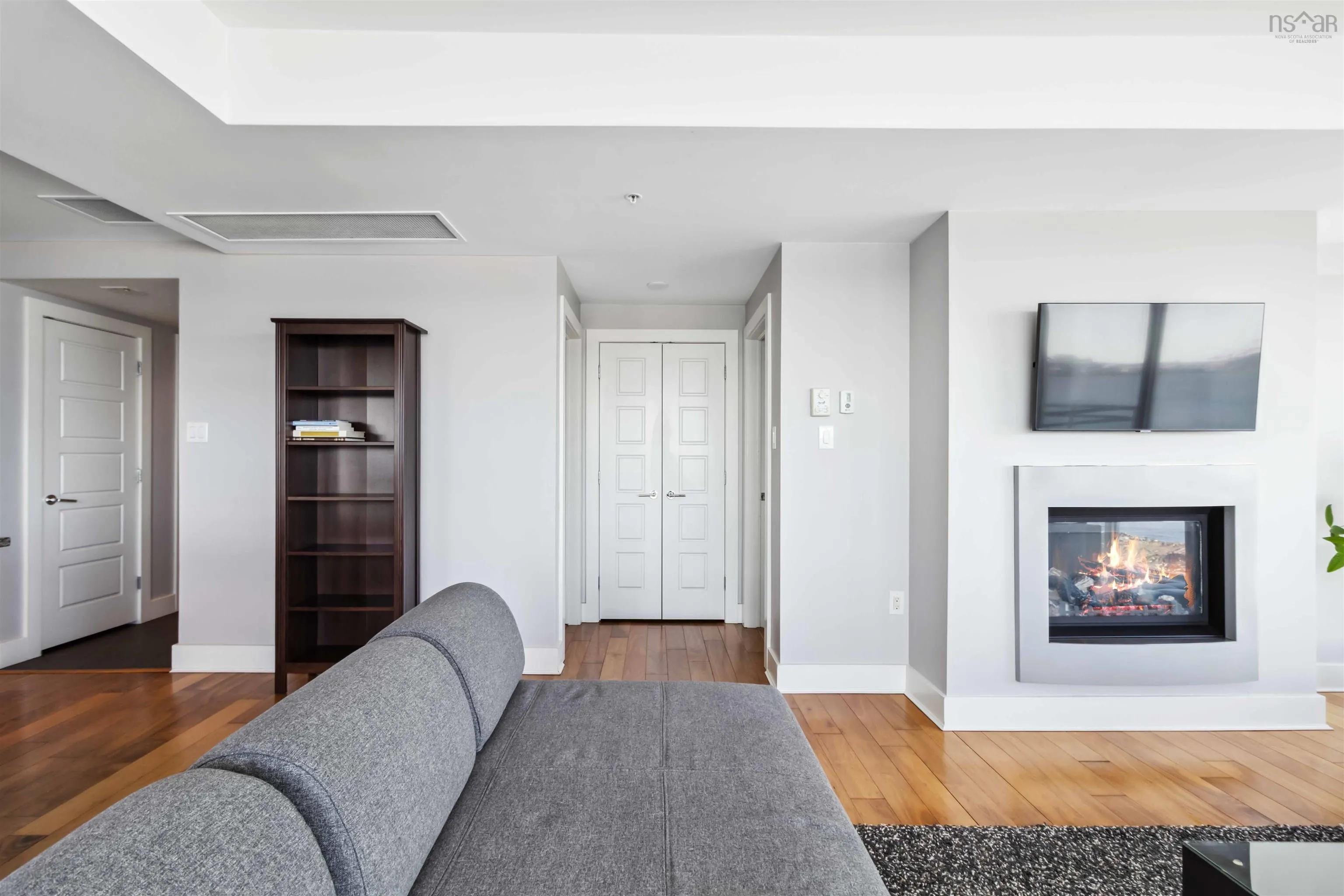 31 - Unit 704 Kings Wharf Place, Dartmouth, NS B2Y 0C1, 1 Bedroom Bedrooms, ,1 BathroomBathrooms,Residential,For Sale,Kings Wharf,202511401