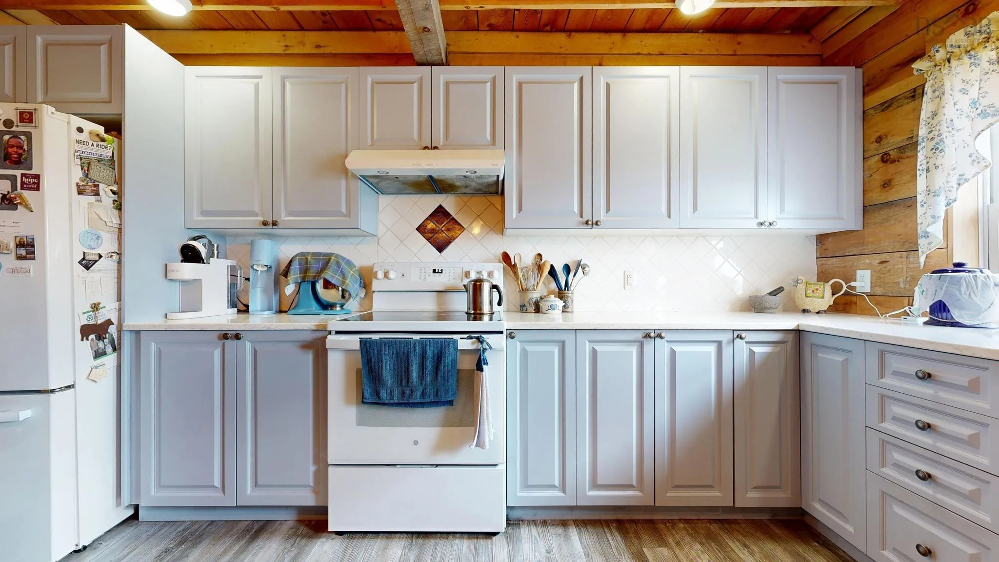 385 Hook Point Road, East Sable River Ns B0t 1v0, 2 Bedrooms Bedrooms, ,3 BathroomsBathrooms,Residential,For Sale,Hook Point,202509627