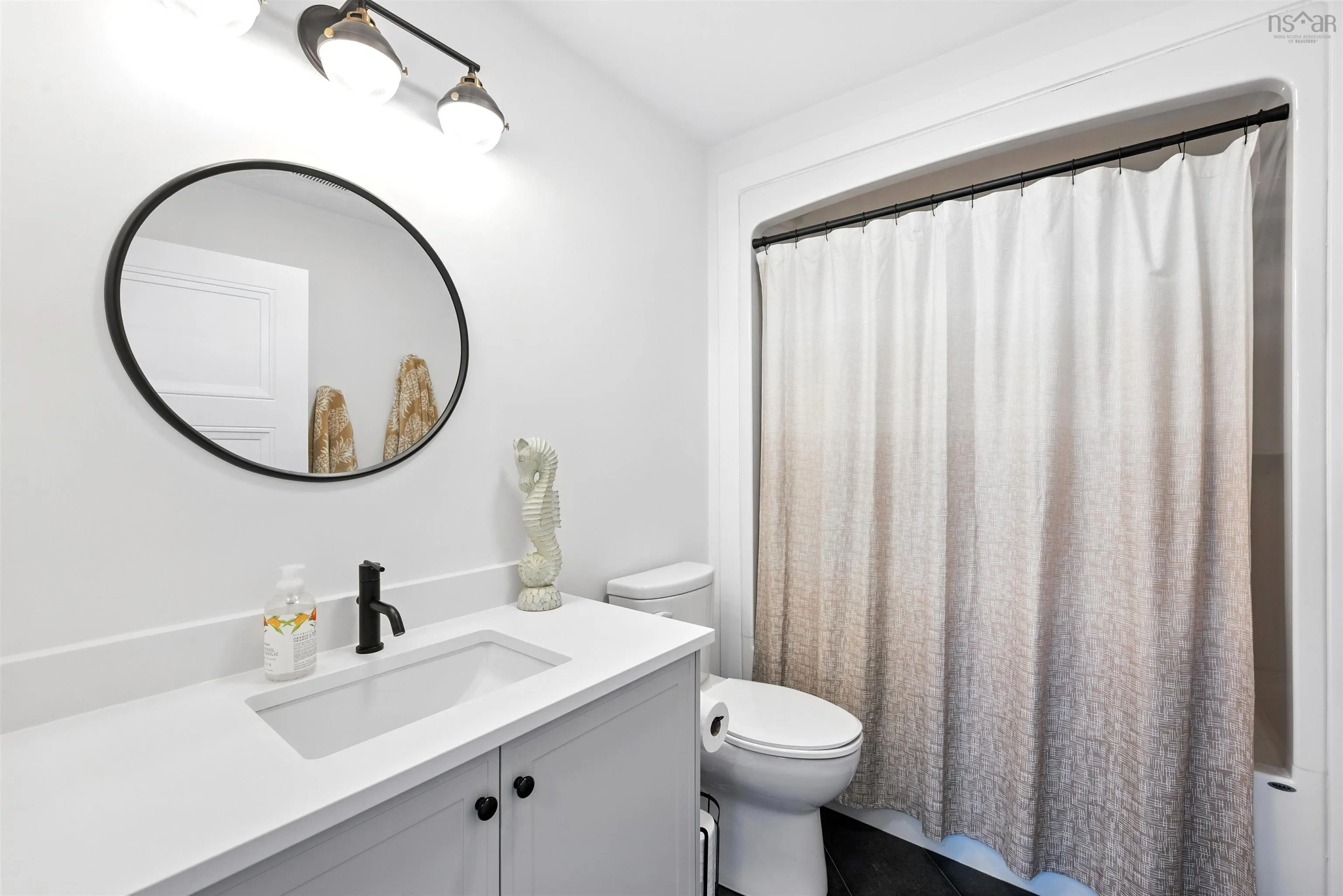 1330 Prospect Bay Road, Prospect Bay, NS B3T 2B1, 3 Bedrooms Bedrooms, ,3 BathroomsBathrooms,Residential,For Sale,Prospect Bay,202519186