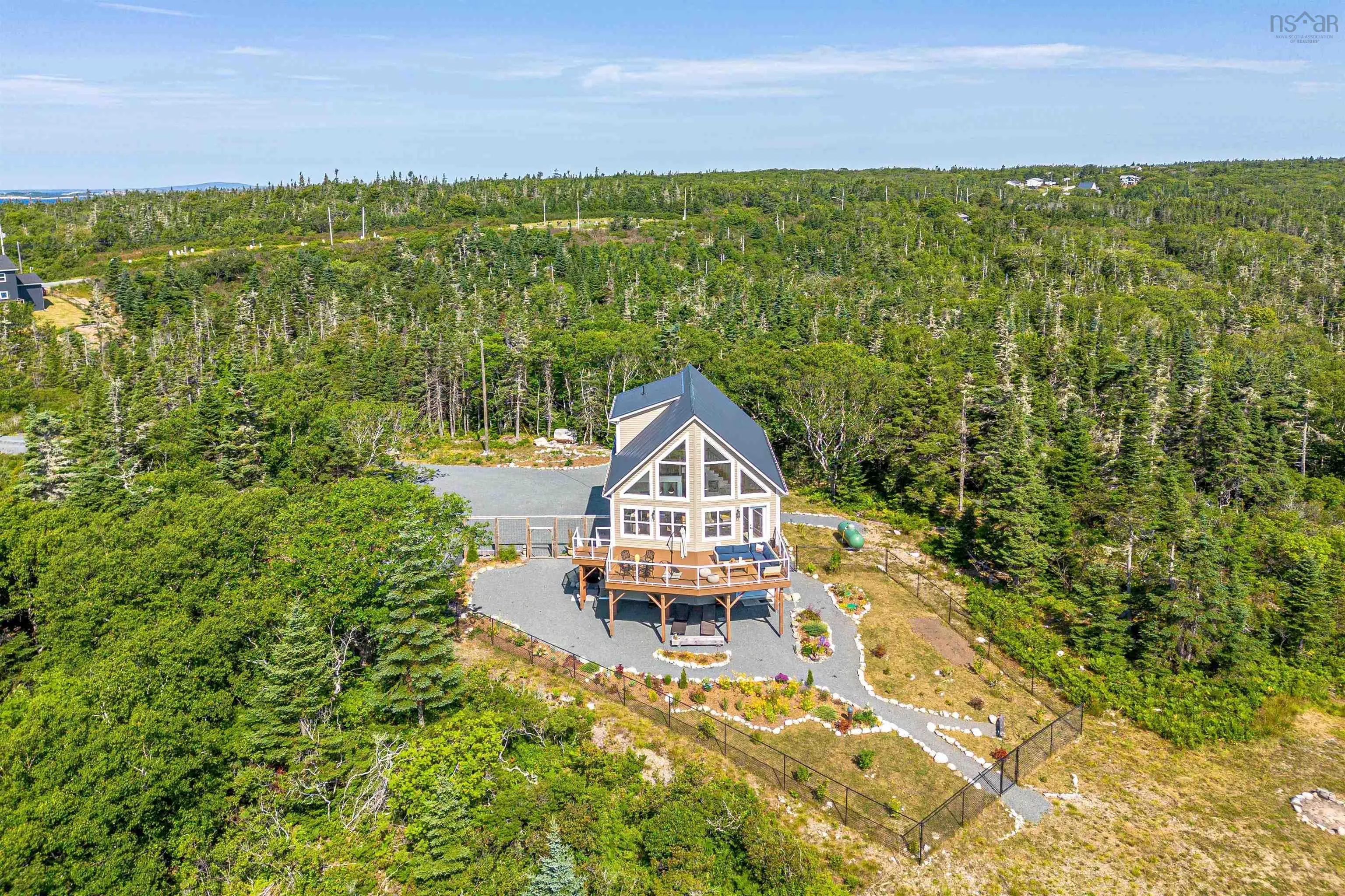 1330 Prospect Bay Road, Prospect Bay, NS B3T 2B1, 3 Bedrooms Bedrooms, ,3 BathroomsBathrooms,Residential,For Sale,Prospect Bay,202519186