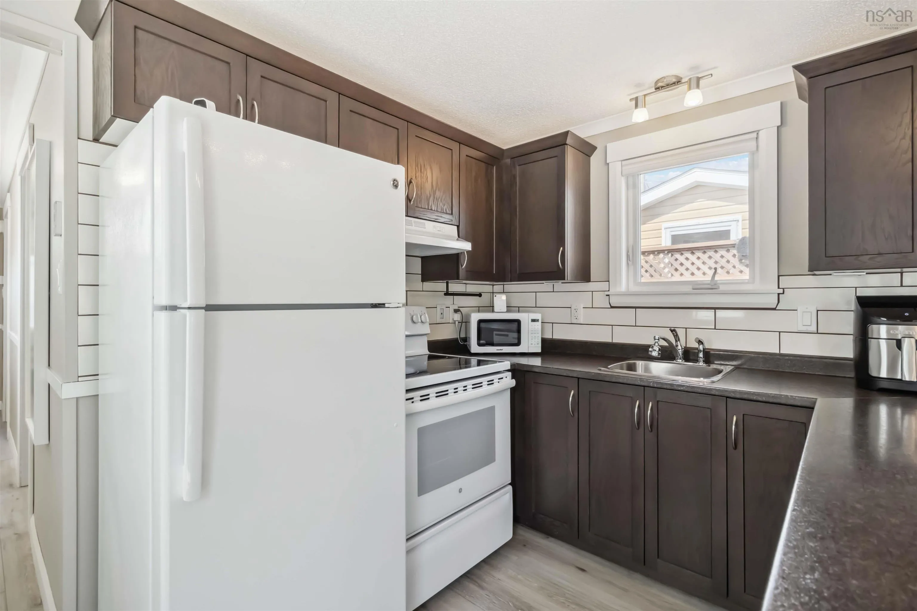 21 Chebogue Street, Dartmouth, NS B2W 1R3, 2 Bedrooms Bedrooms, ,1 BathroomBathrooms,Residential,For Sale,Chebogue,202513496