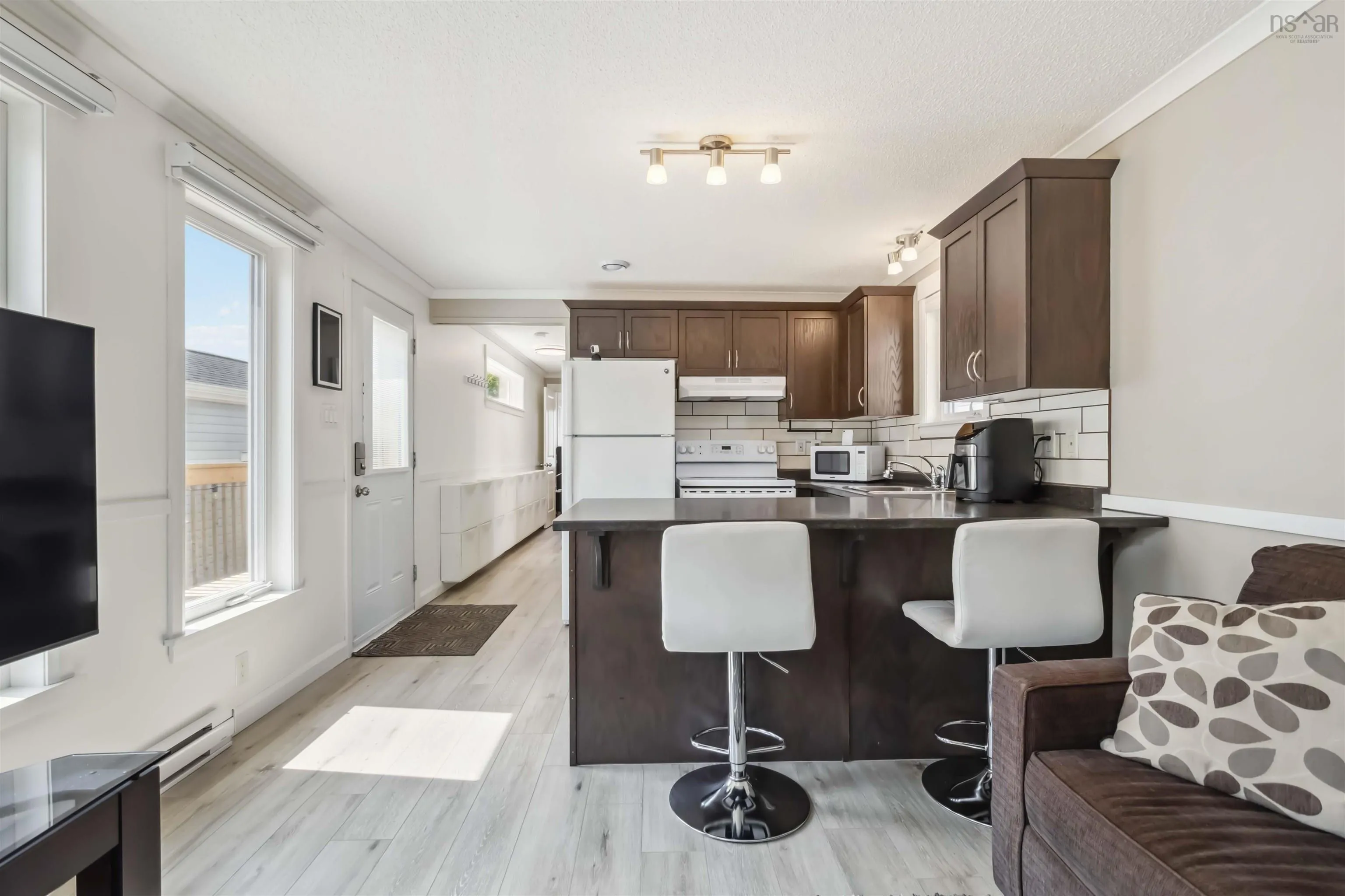 21 Chebogue Street, Dartmouth, NS B2W 1R3, 2 Bedrooms Bedrooms, ,1 BathroomBathrooms,Residential,For Sale,Chebogue,202513496