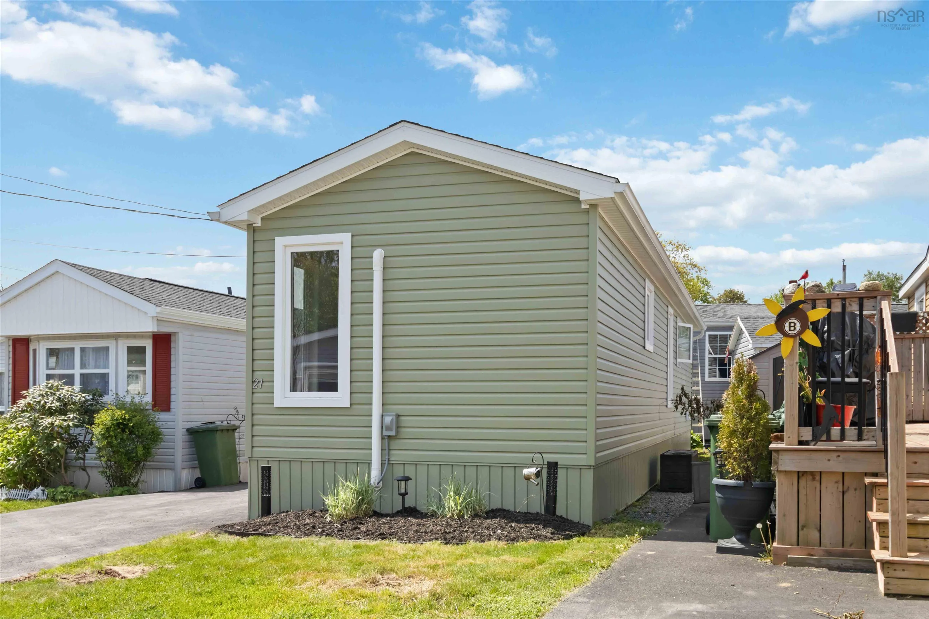 21 Chebogue Street, Dartmouth, NS B2W 1R3, 2 Bedrooms Bedrooms, ,1 BathroomBathrooms,Residential,For Sale,Chebogue,202513496