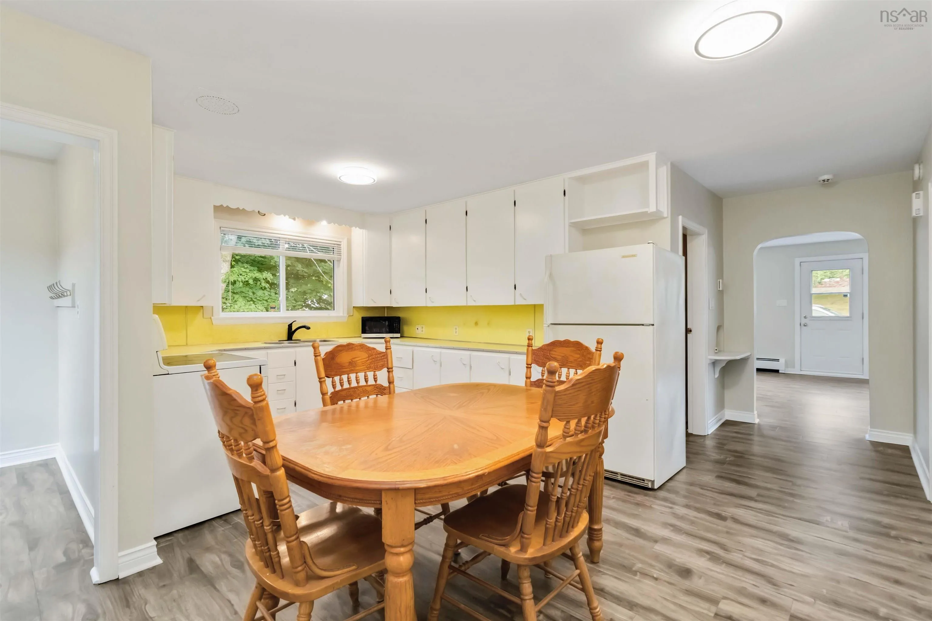 409 Rocky Lake Drive, Bedford, NS B4A 2T4, 3 Bedrooms Bedrooms, ,1 BathroomBathrooms,Residential,For Sale,Rocky Lake,202520739
