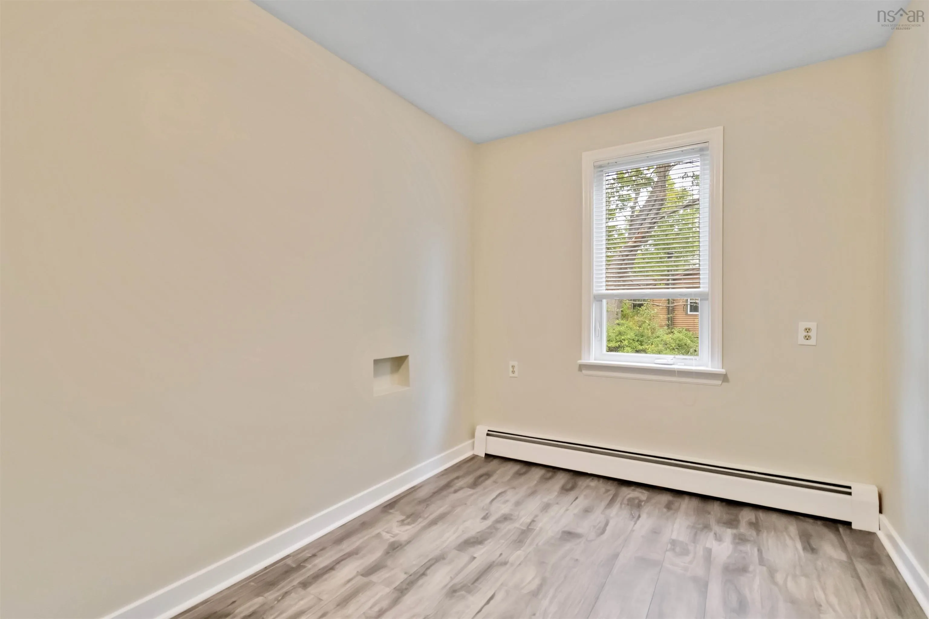 409 Rocky Lake Drive, Bedford, NS B4A 2T4, 3 Bedrooms Bedrooms, ,1 BathroomBathrooms,Residential,For Sale,Rocky Lake,202520739