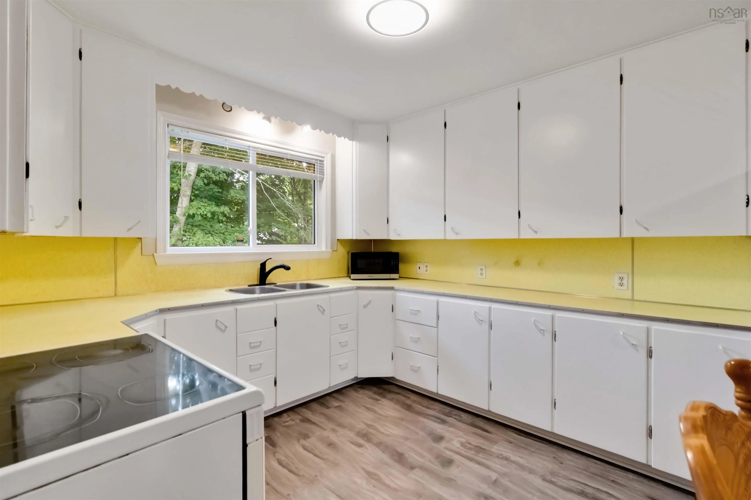409 Rocky Lake Drive, Bedford, NS B4A 2T4, 3 Bedrooms Bedrooms, ,1 BathroomBathrooms,Residential,For Sale,Rocky Lake,202520739
