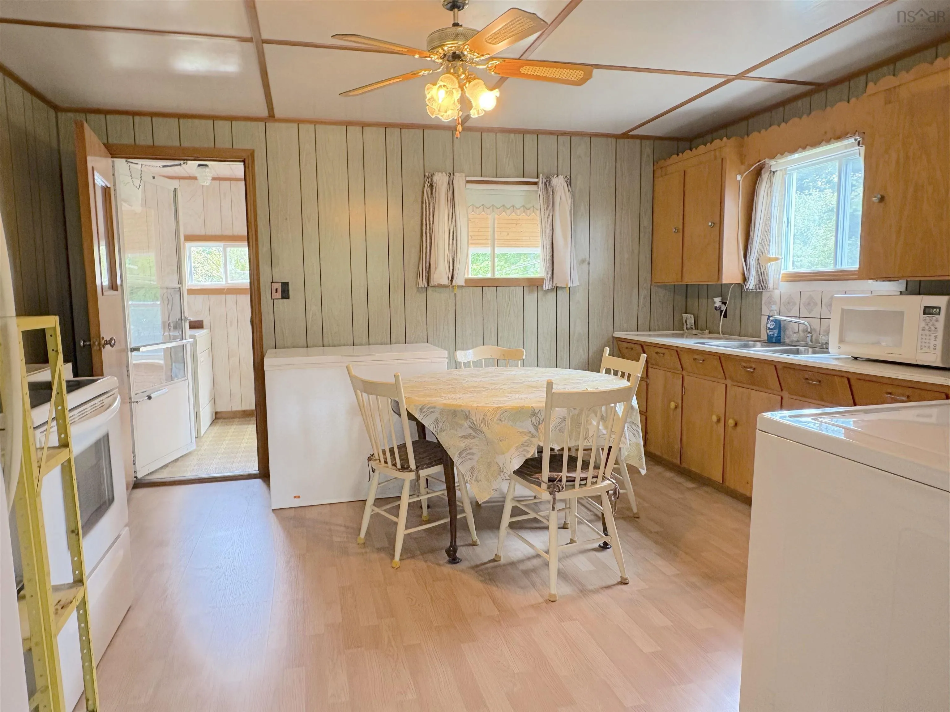 600 Stoney Island Road, Clam Point, NS B0W 1N0, 3 Bedrooms Bedrooms, ,1 BathroomBathrooms,Residential,For Sale,Stoney Island,202523014