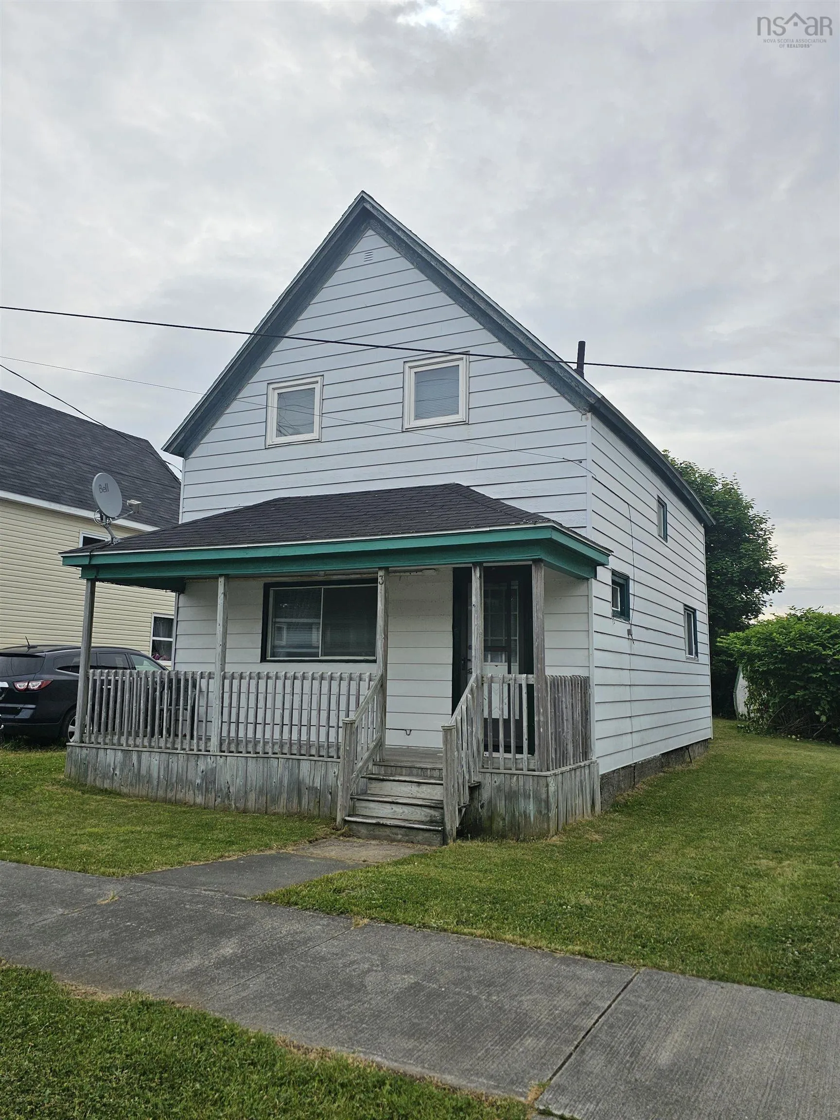3 Thompson Avenue, North Sydney, NS B2A 1X7, 3 Bedrooms Bedrooms, ,1 BathroomBathrooms,Residential,For Sale,Thompson,202517466
