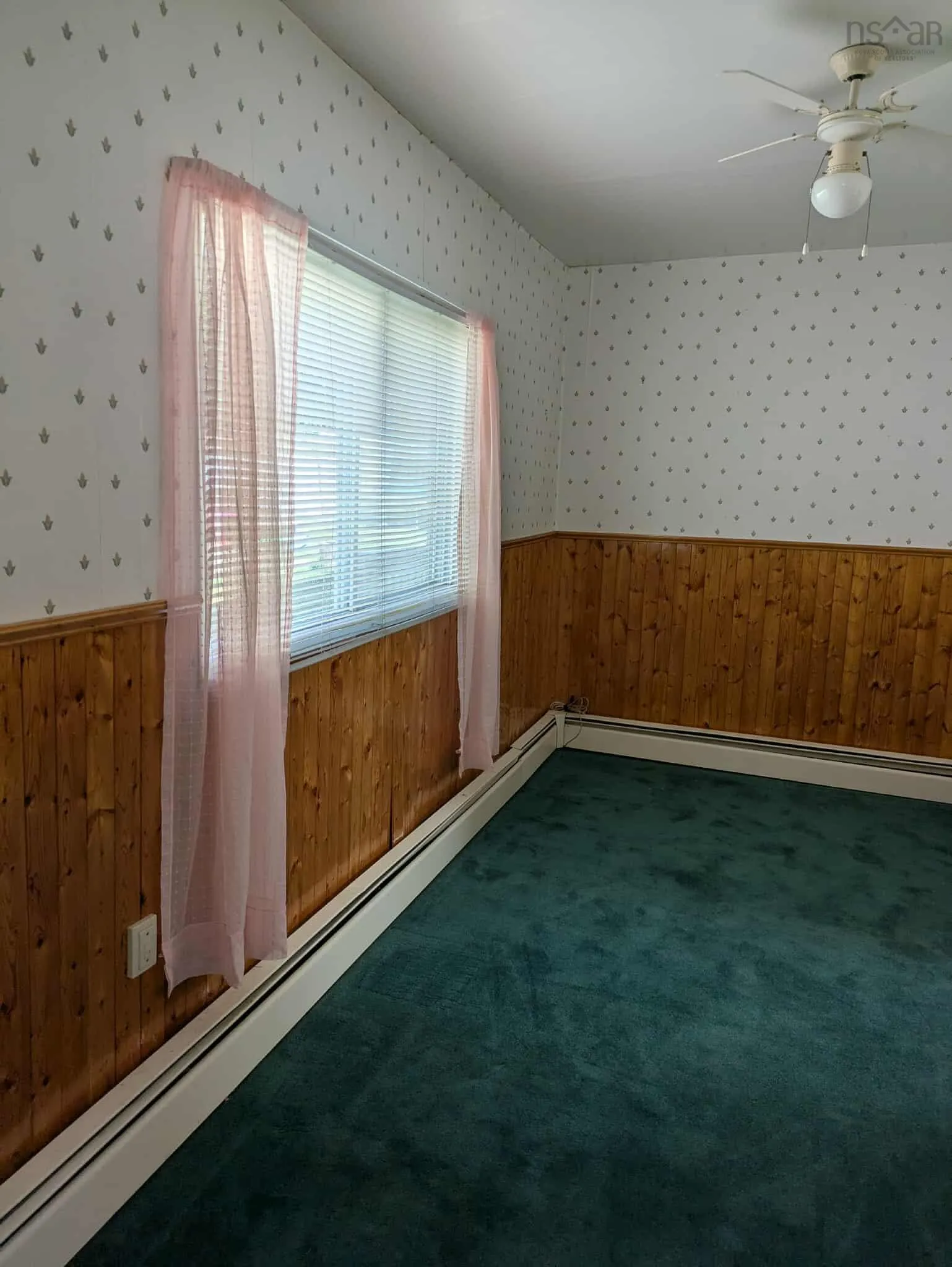 3 Thompson Avenue, North Sydney, NS B2A 1X7, 3 Bedrooms Bedrooms, ,1 BathroomBathrooms,Residential,For Sale,Thompson,202517466