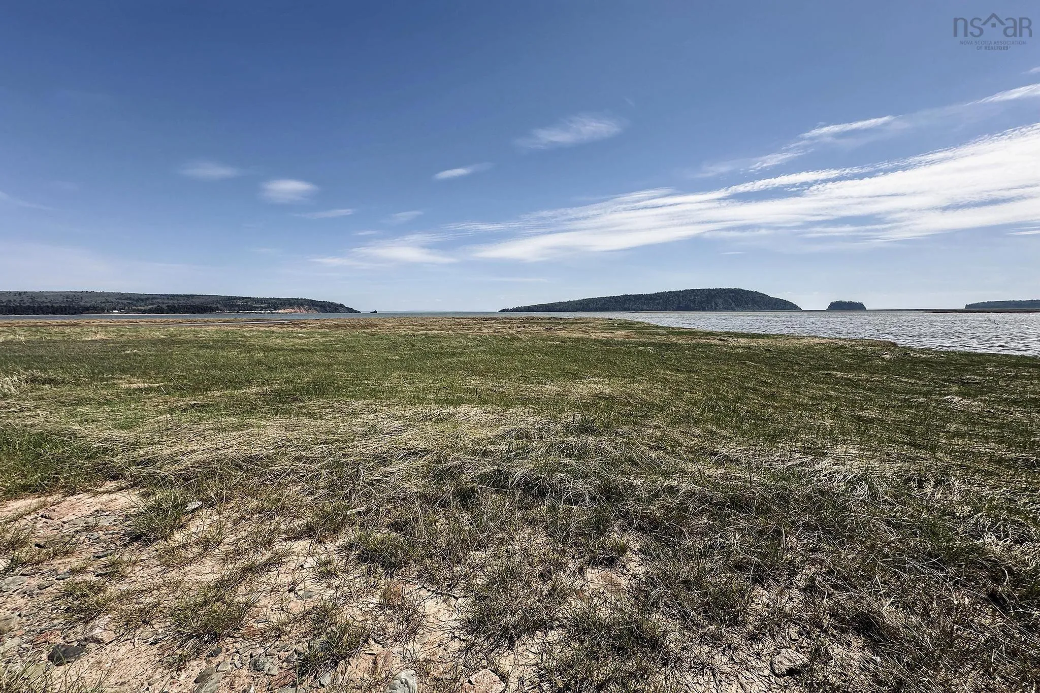 432 Hwy 2, Lower Five Islands, NS B0M 1N0, 2 Bedrooms Bedrooms, ,1 BathroomBathrooms,Residential,For Sale,Hwy 2,202511753